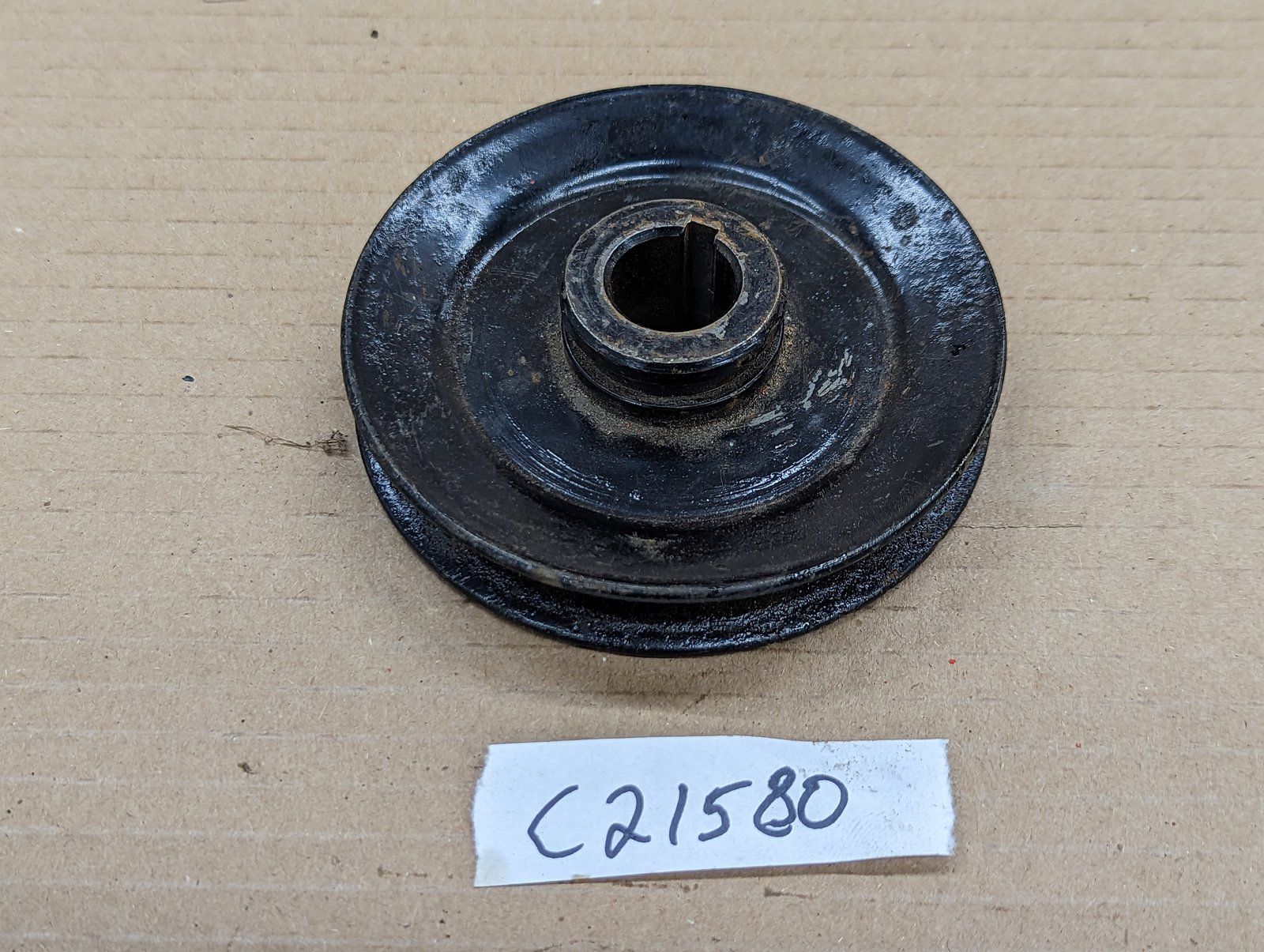 C21580 USED PULLEY- V 48