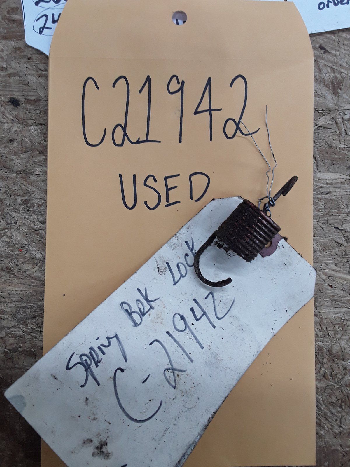 C21942 USED SPRING-EXTENSION 2.75x1 OD MOWER DECK - Ingersoll/Case Tractor Part