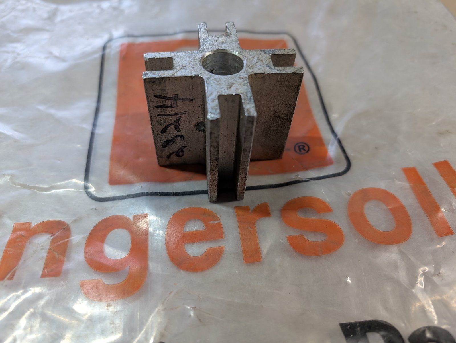 C23214 HOLDER - BRUSH - Ingersoll/Case Tractor Part