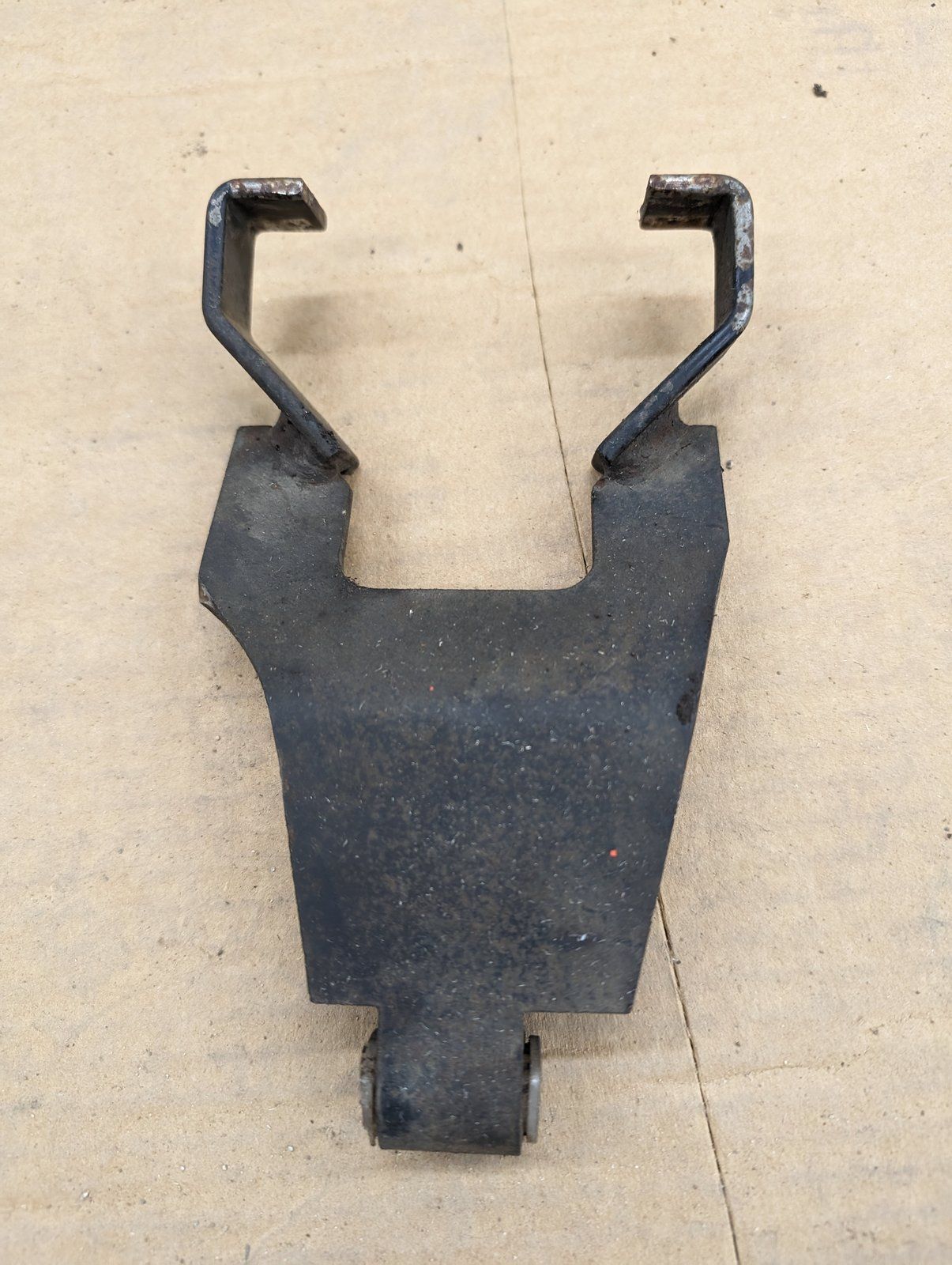 C23391 USED ARM ENGAGING KOHLER - Ingersoll/Case Tractor Part
