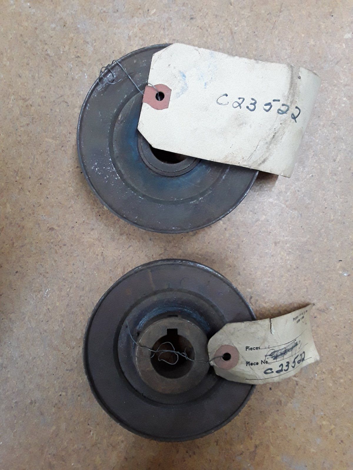 C23522 PULLEY-V (210) - Ingersoll/Case Tractor Part