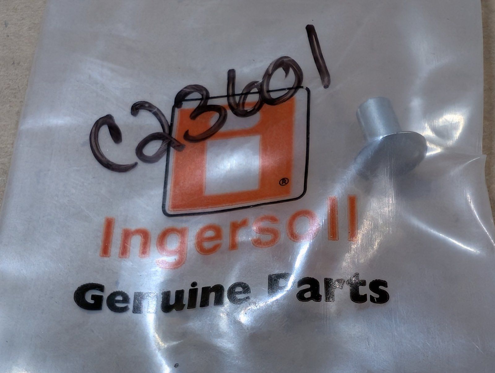 C23601 RIVET 1/4x13/32-ST LMN90 - Ingersoll/Case Tractor Part