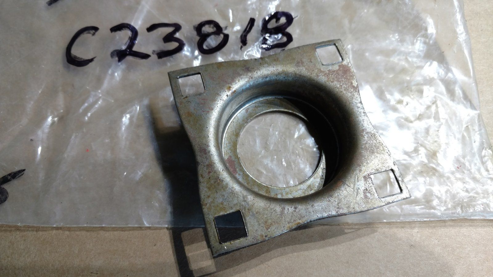 C23818 FLANGETTE - BEARING - Ingersoll/Case Tractor Part