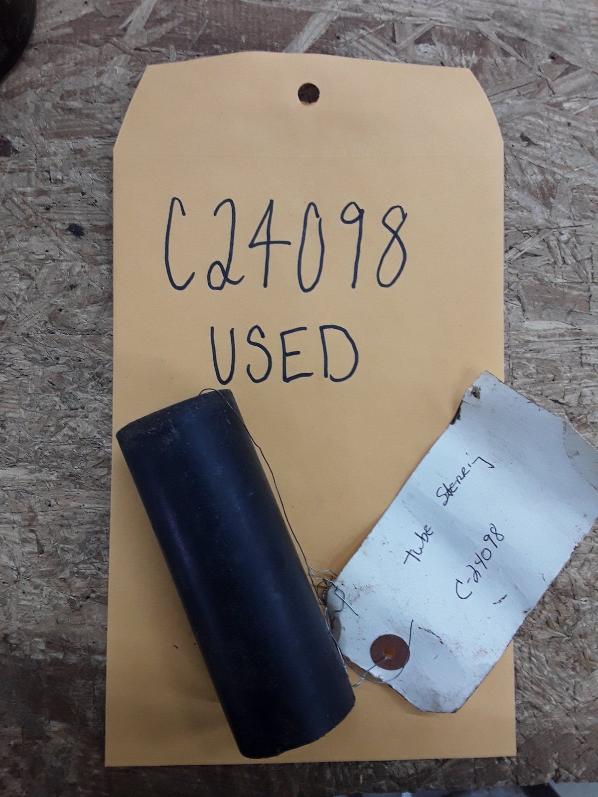 C24098 USED TUBE-STEERING COLUMN 1.04x1.62 - Ingersoll/Case Tractor Part
