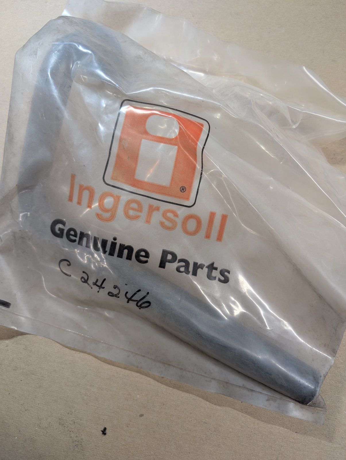 C24246 WMT PIPE EXHAUST - Ingersoll/Case Tractor Part