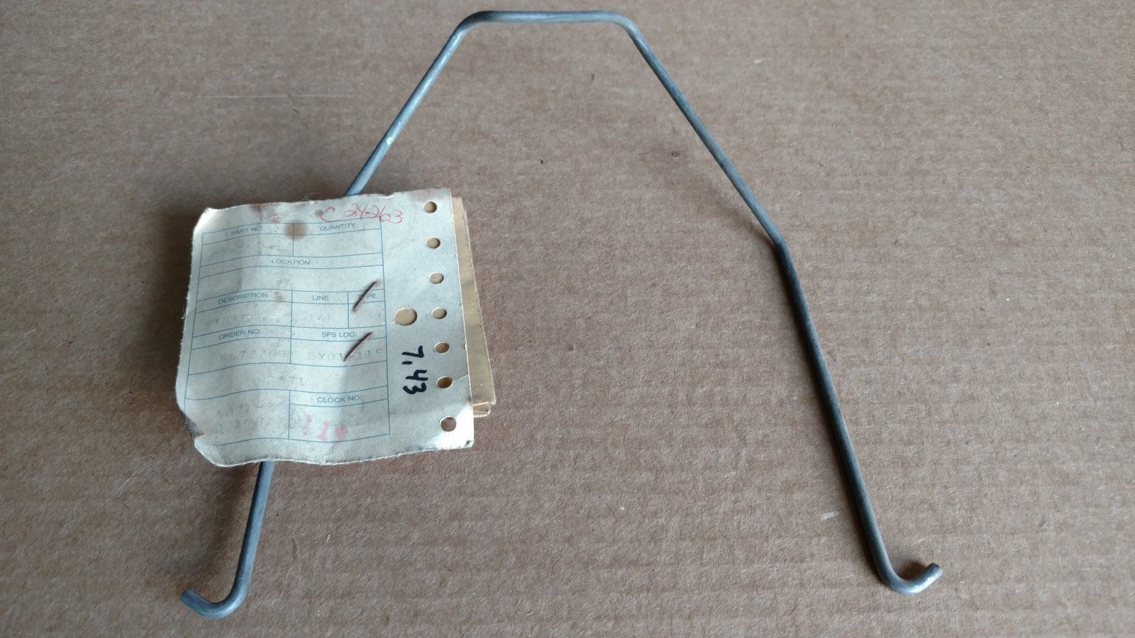 C24263 STRAP - BATTERY HOLD DOWN - Ingersoll/Case Tractor Part