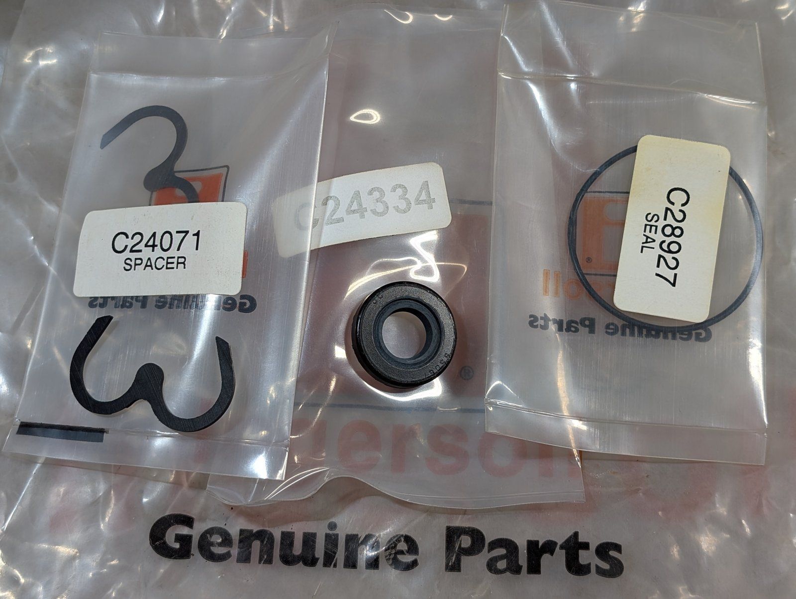 C24334 KIT - HYD. PUMP SEAL - Ingersoll/Case Tractor Part