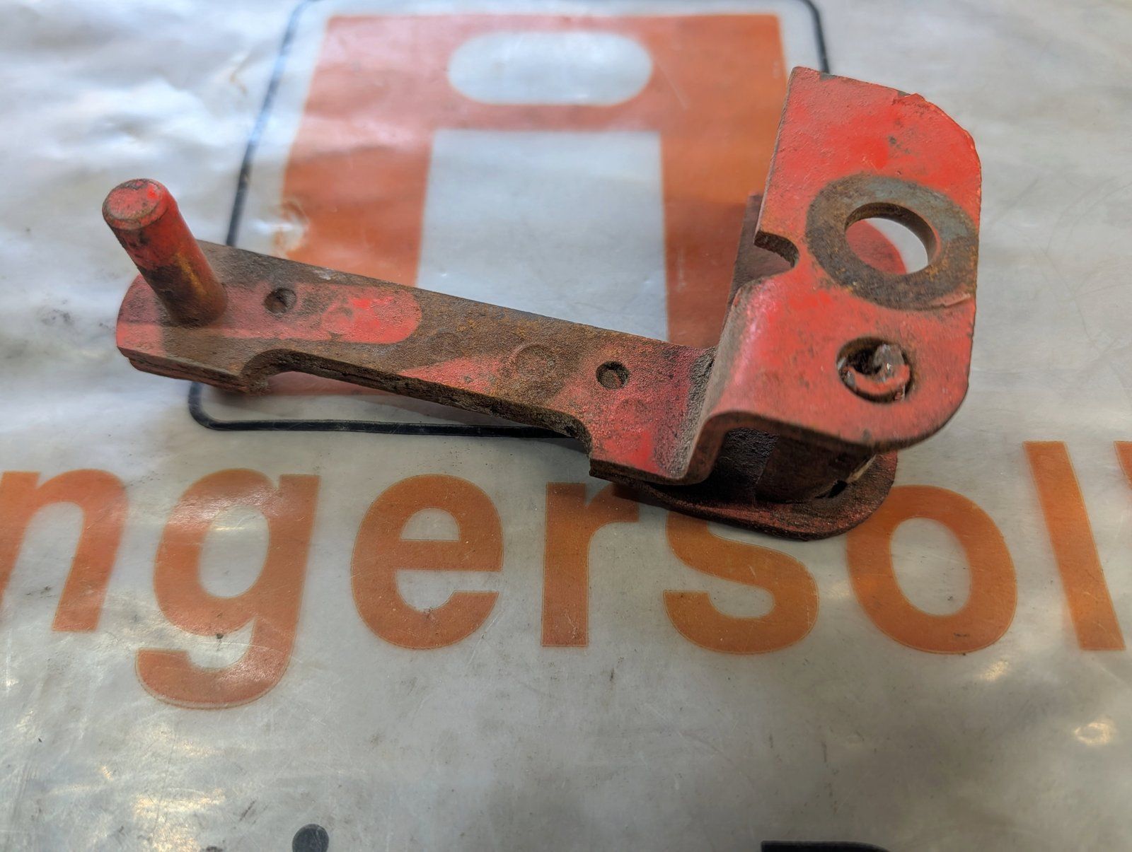 C24761 USED BRAKE ARM - Ingersoll/Case Tractor Part