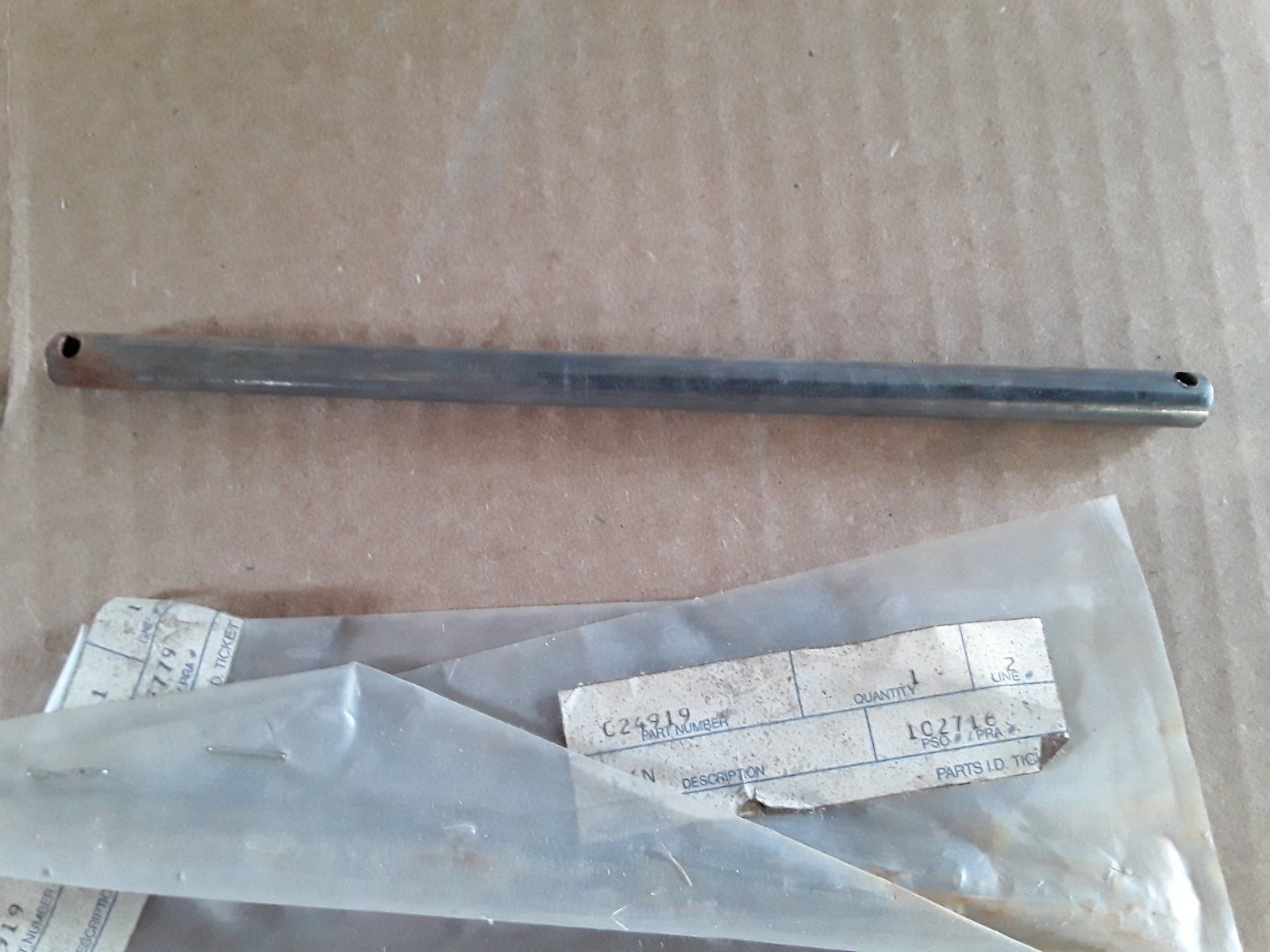 C24919 PIN - FRONT PIVOT - Ingersoll/Case Tractor Part