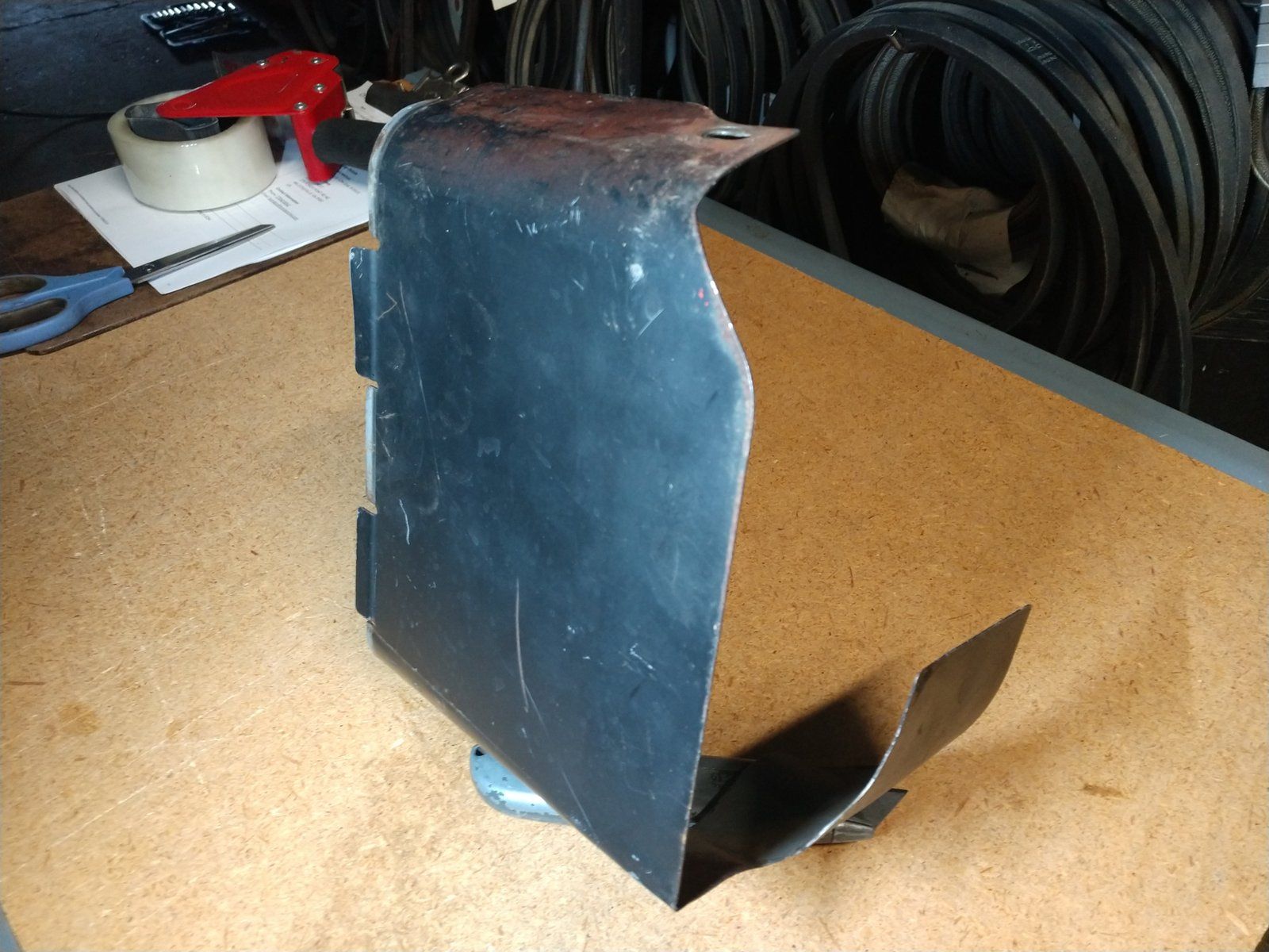 C24952 USED BAFFLE CYLINDER ONAN LH 134-3400 - Ingersoll/Case Tractor Part