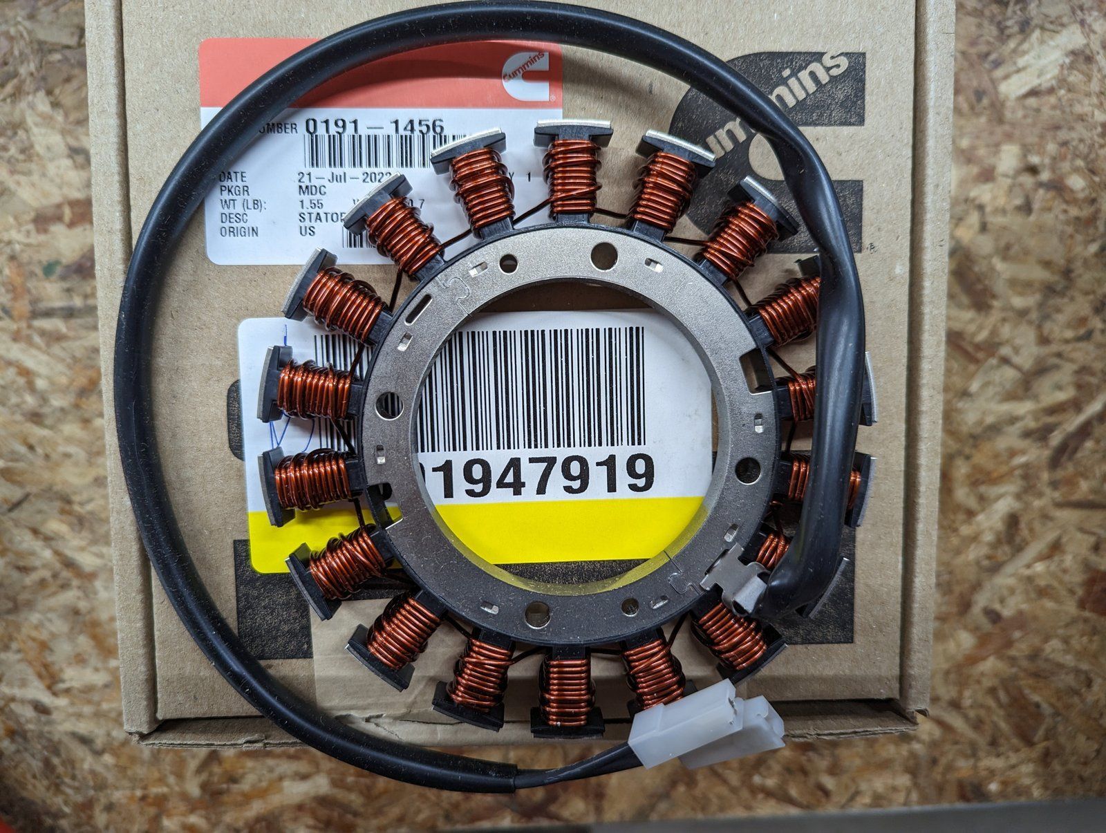 C24956 ONAN STATOR P SERIES 191-1456 / 191-1256 20 AMP - Ingersoll/Case Tractor Part