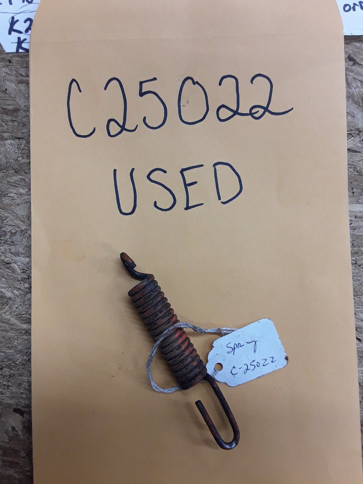 C25022 USED SPRING - RETURN - Ingersoll/Case Tractor Part