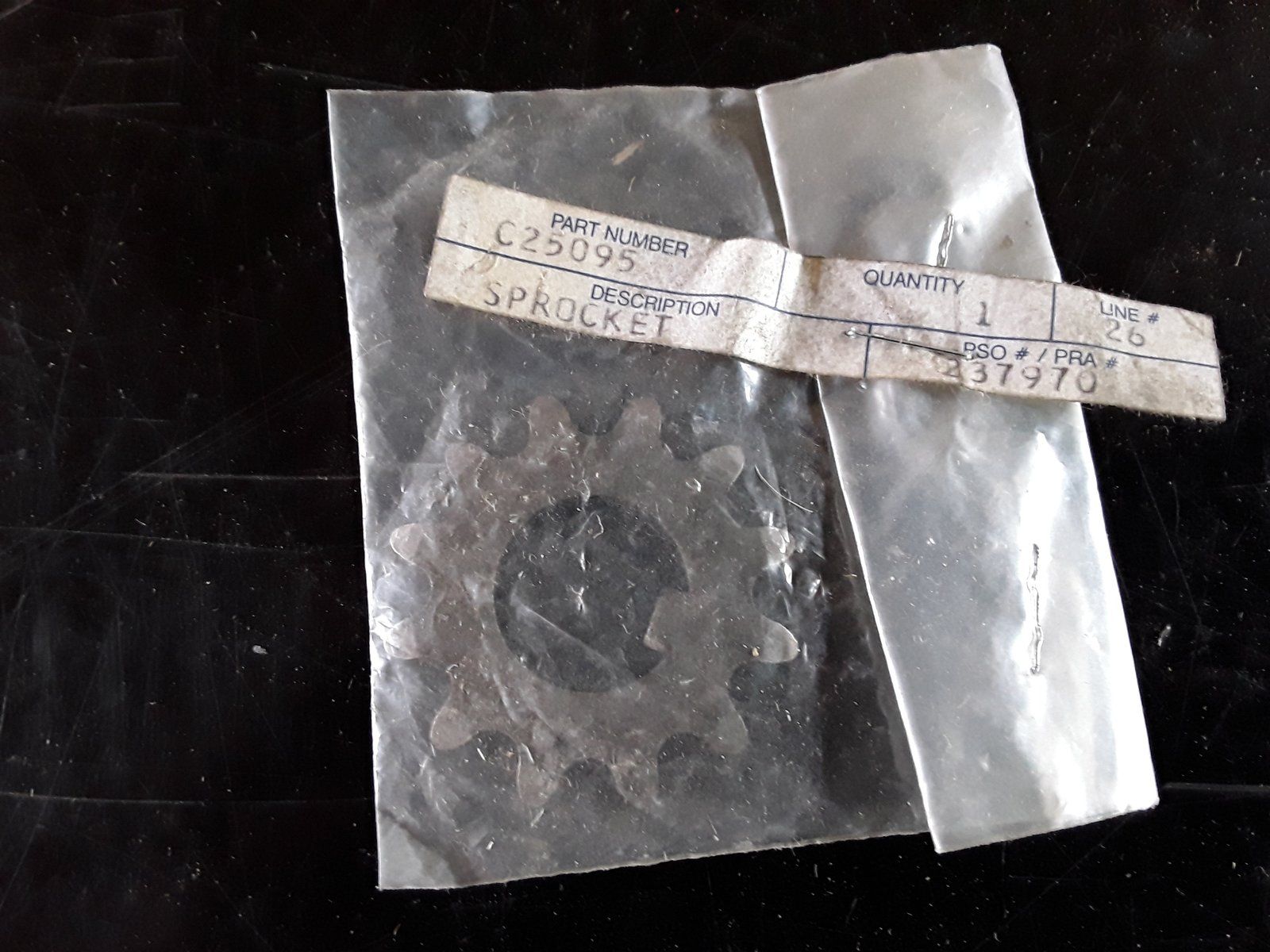 C25095 SPROCKET (80XC -XE -XM) 12T - Ingersoll/Case Tractor Part