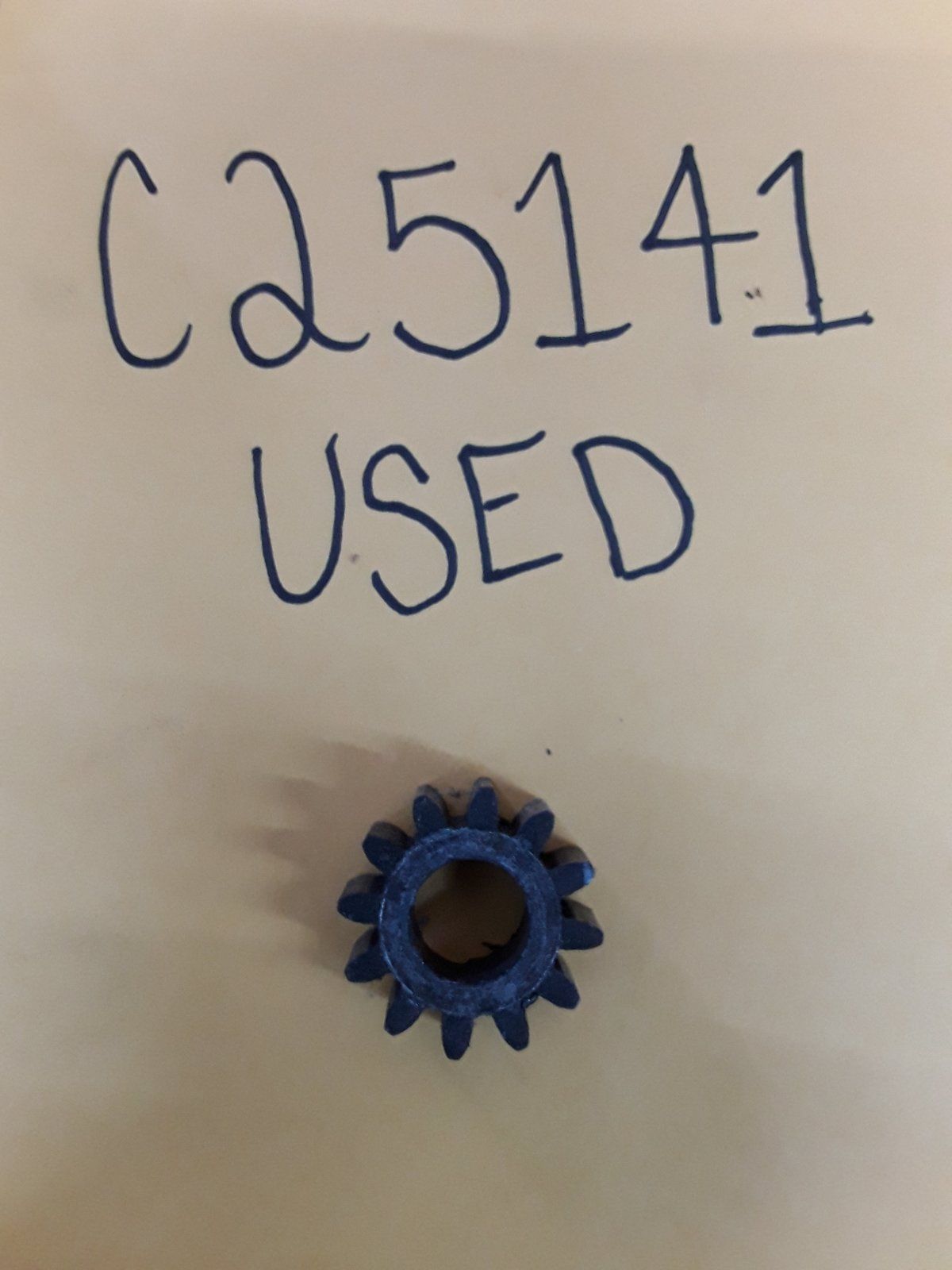 C25141 USED GEAR - RATCHET - SWEEPER - Ingersoll/Case Tractor Part