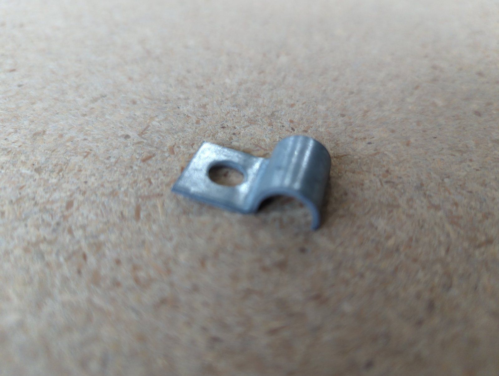 C25164 CLIP .375 HALF CLAMP - Ingersoll/Case Tractor Part