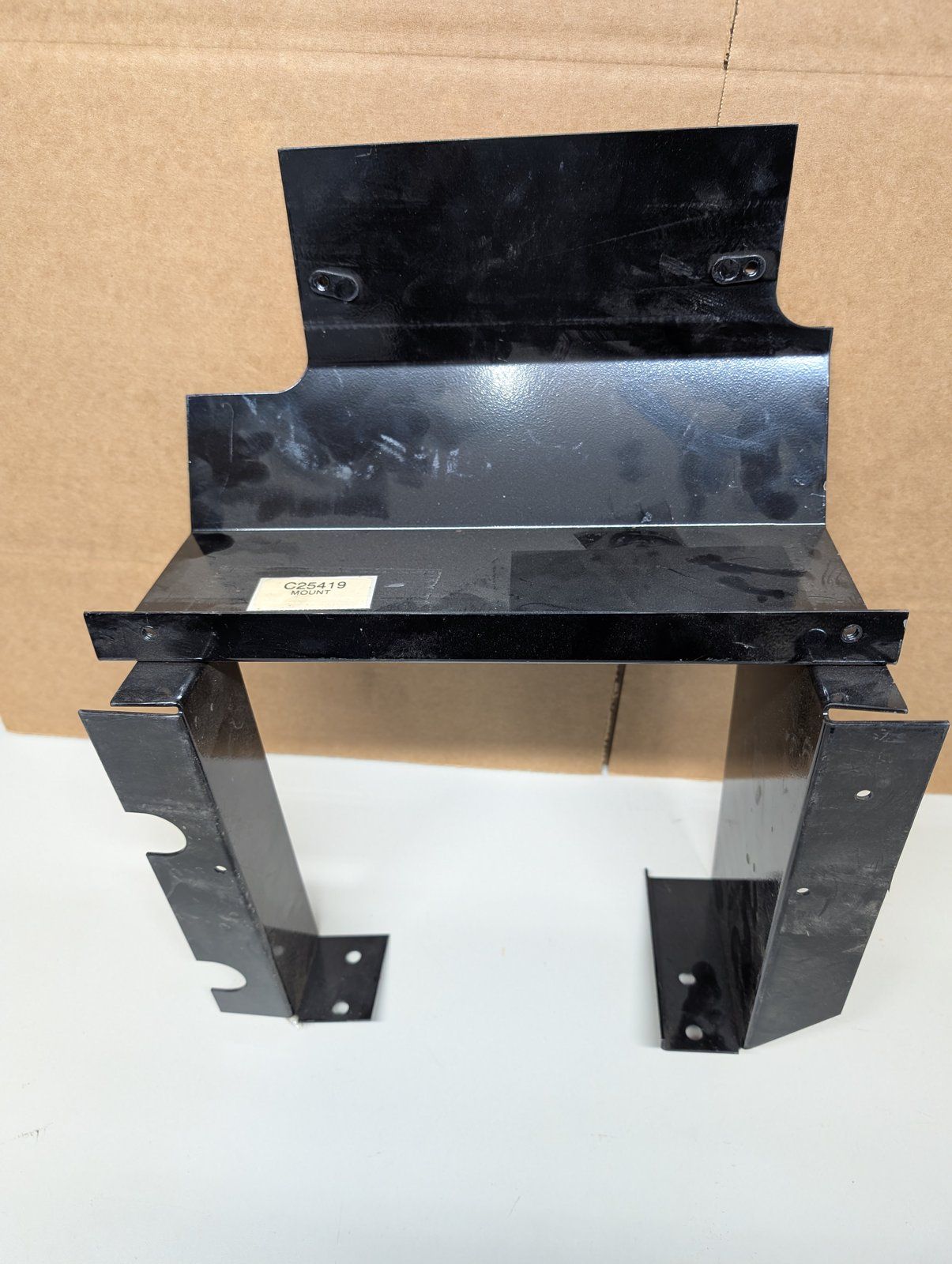 C25419 MOUNT HEAT EXCHANGER - Ingersoll/Case Tractor Part