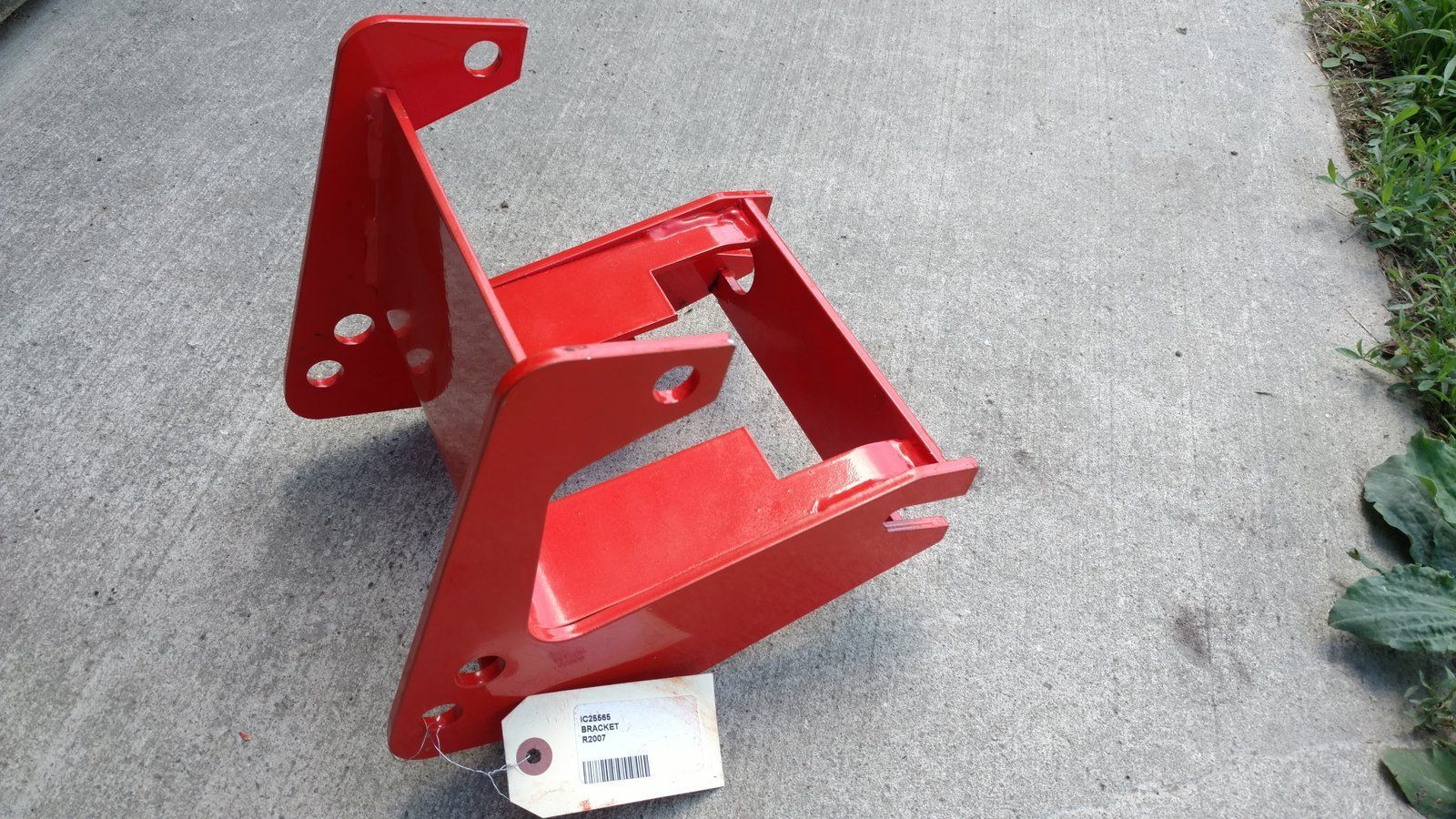 C25565 MOUNTING BRACKET SNOWBLOWER LH 200 400 SERIES - Ingersoll/Case Tractor Part