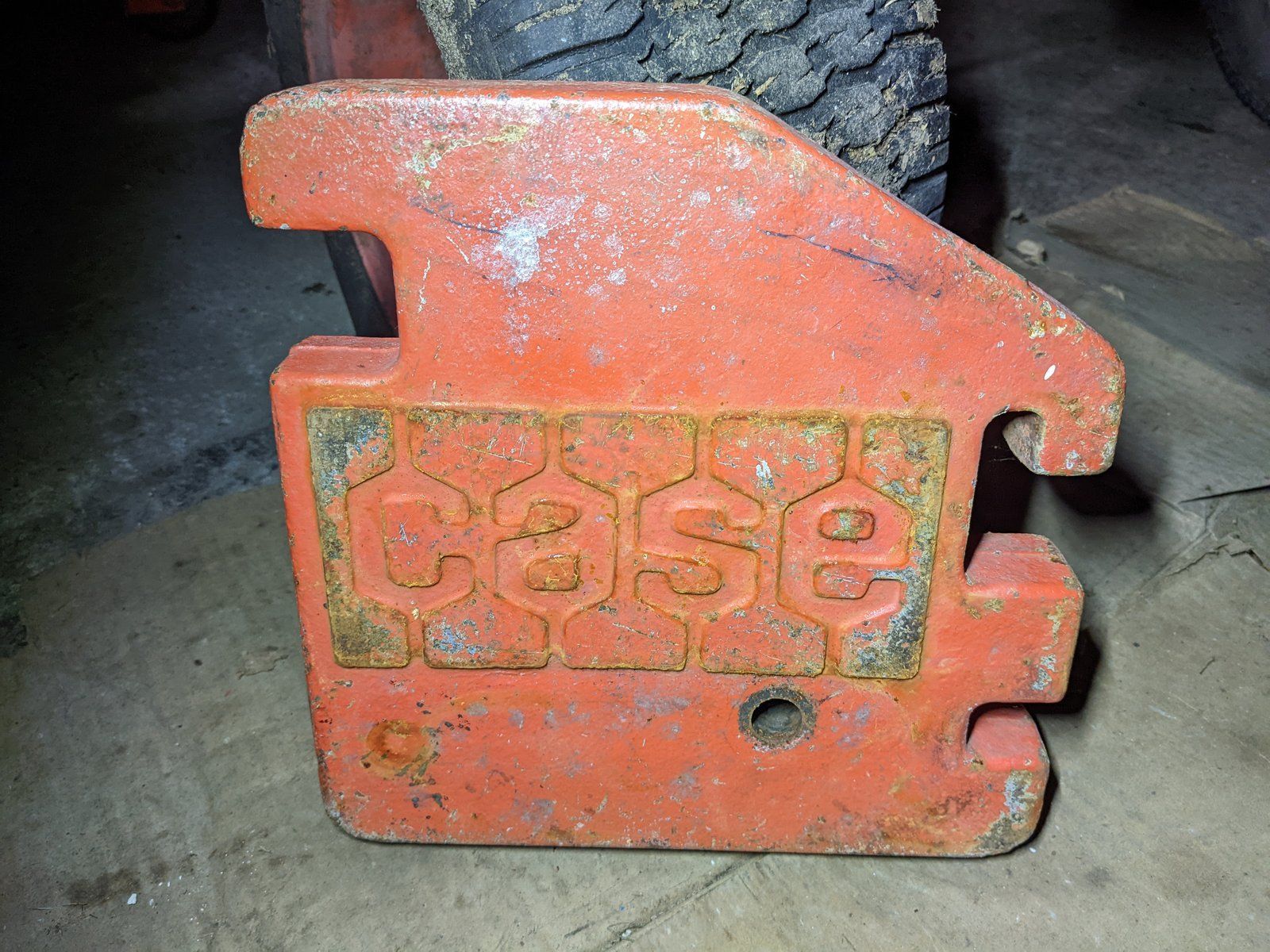 C25574 USED SUIT CASE WEIGHT MODEL L11 - Ingersoll/Case Tractor Part