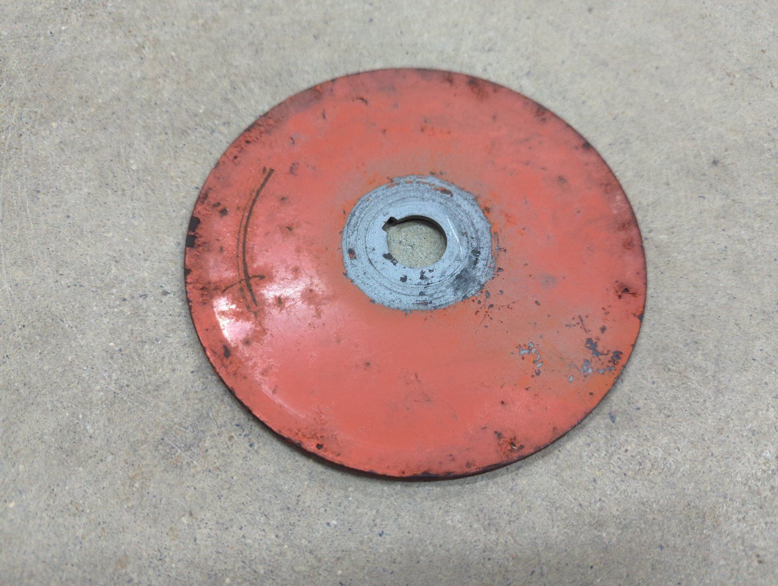 C25642 USED WASHER - BELT RETAINER (RM60) - Ingersoll/Case Tractor Part