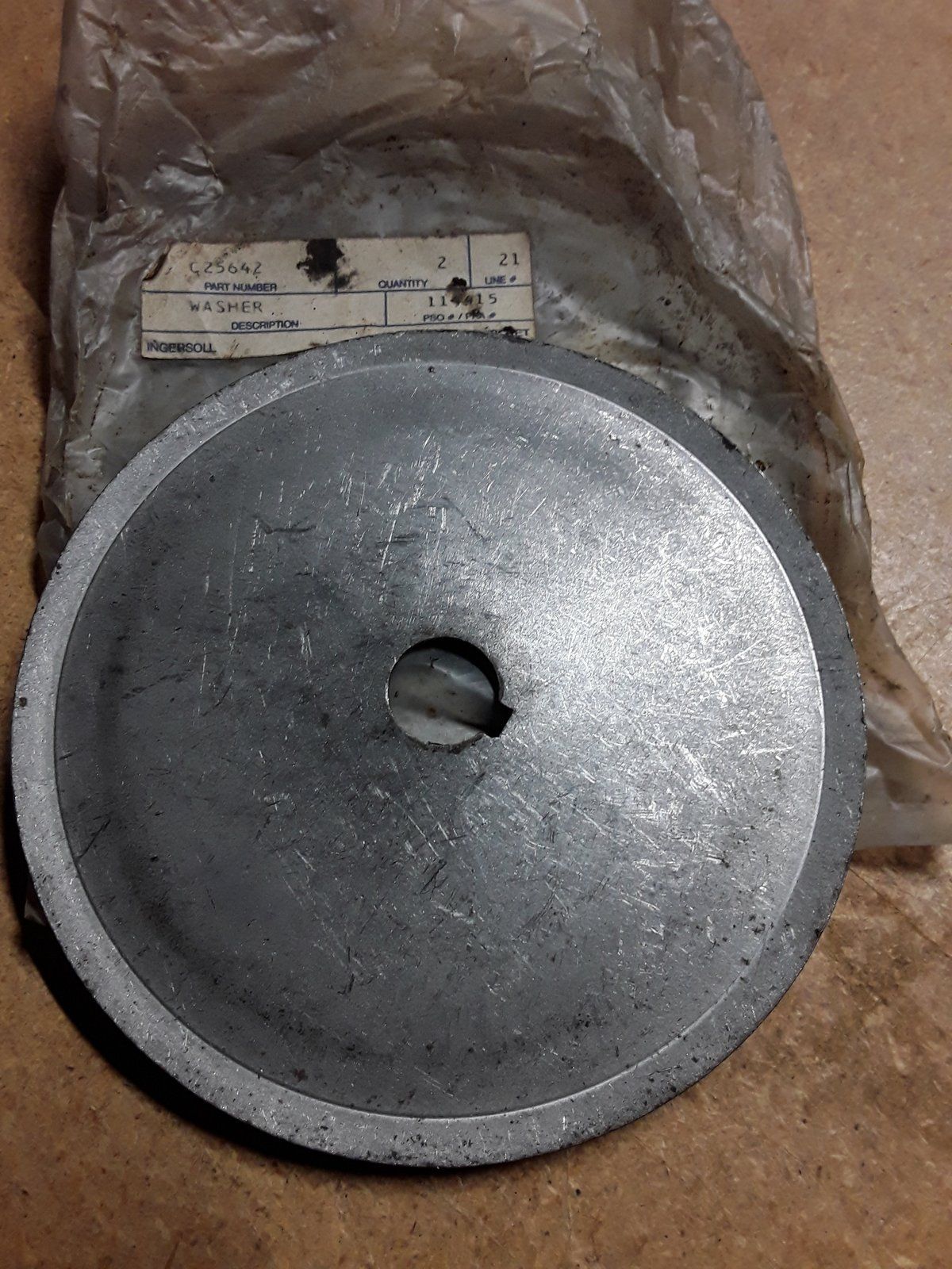 C25642 WASHER - BELT RETAINER (RM60) - Ingersoll/Case Tractor Part