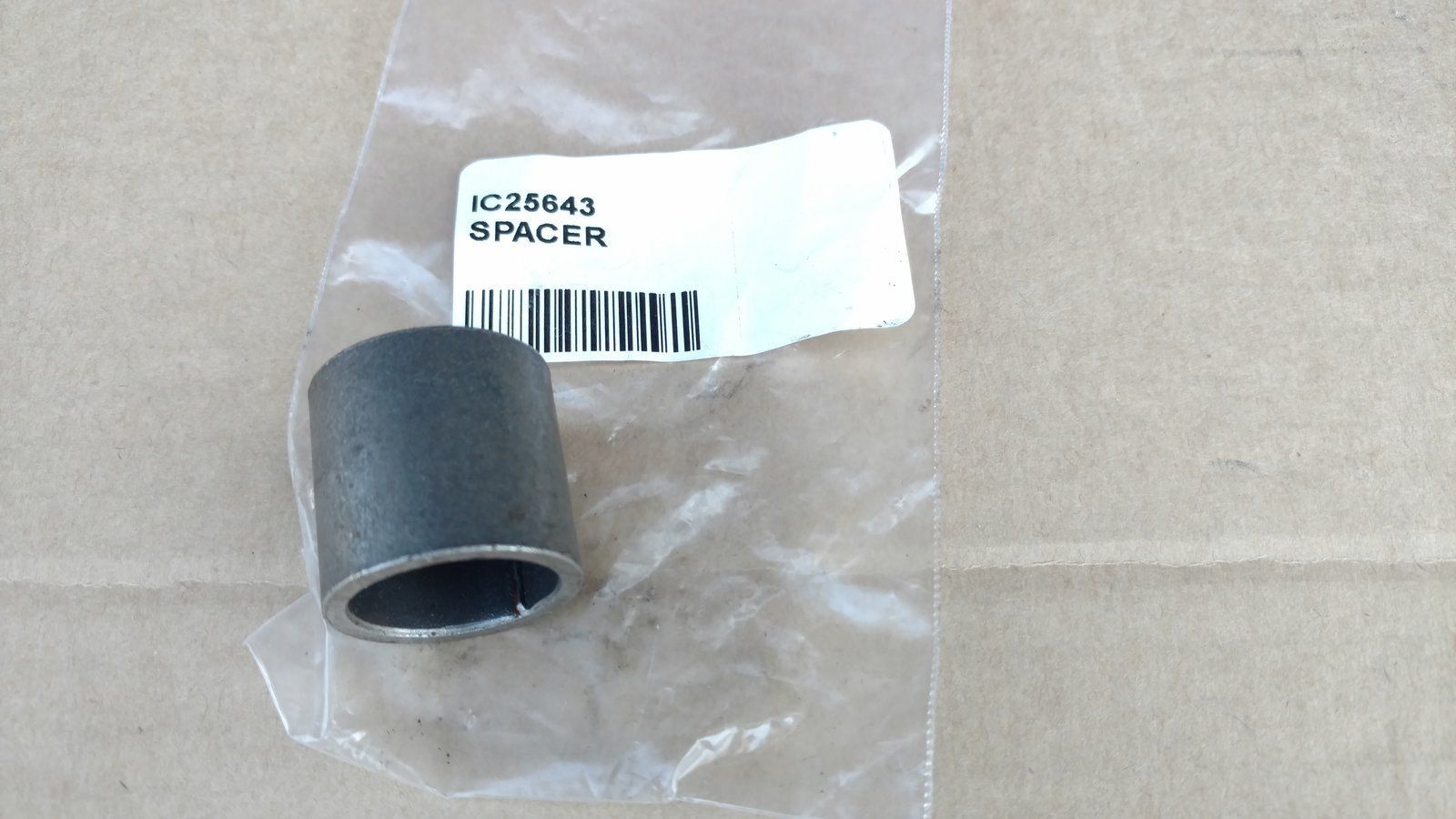C25643 SPACER - SPINDLE RH (RM60) - Ingersoll/Case Tractor Part