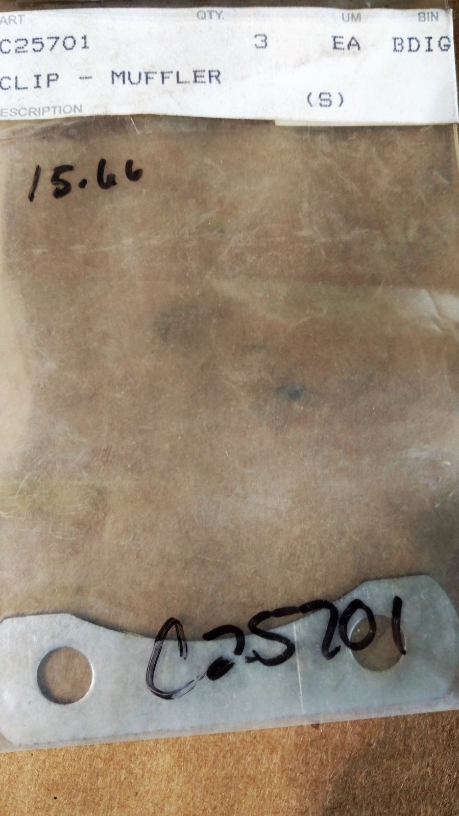 C25701 CLIP - Muffler - Ingersoll/Case Tractor Part