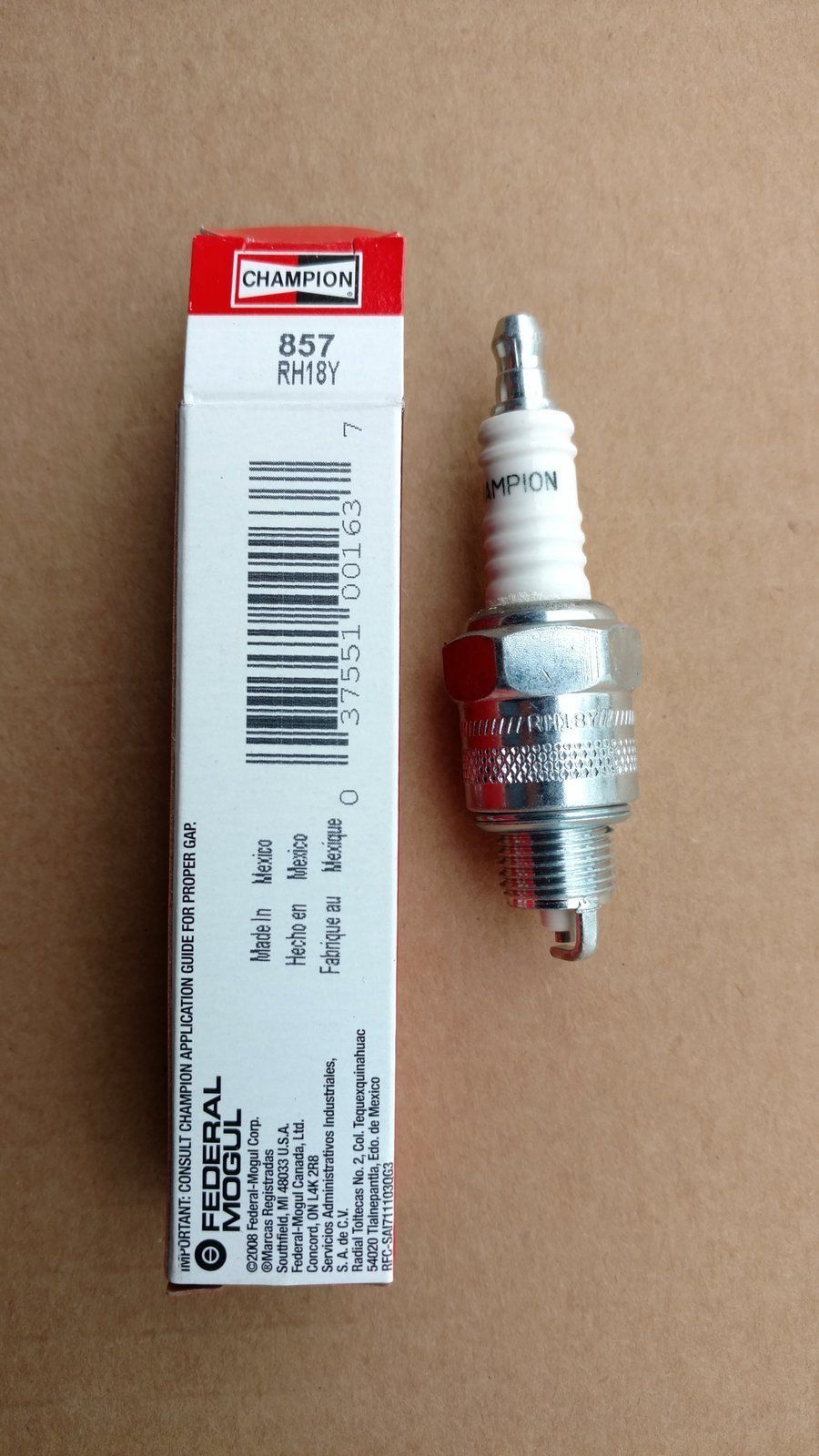 C25845 SPARK PLUG RH18Y - Ingersoll/Case Tractor Part