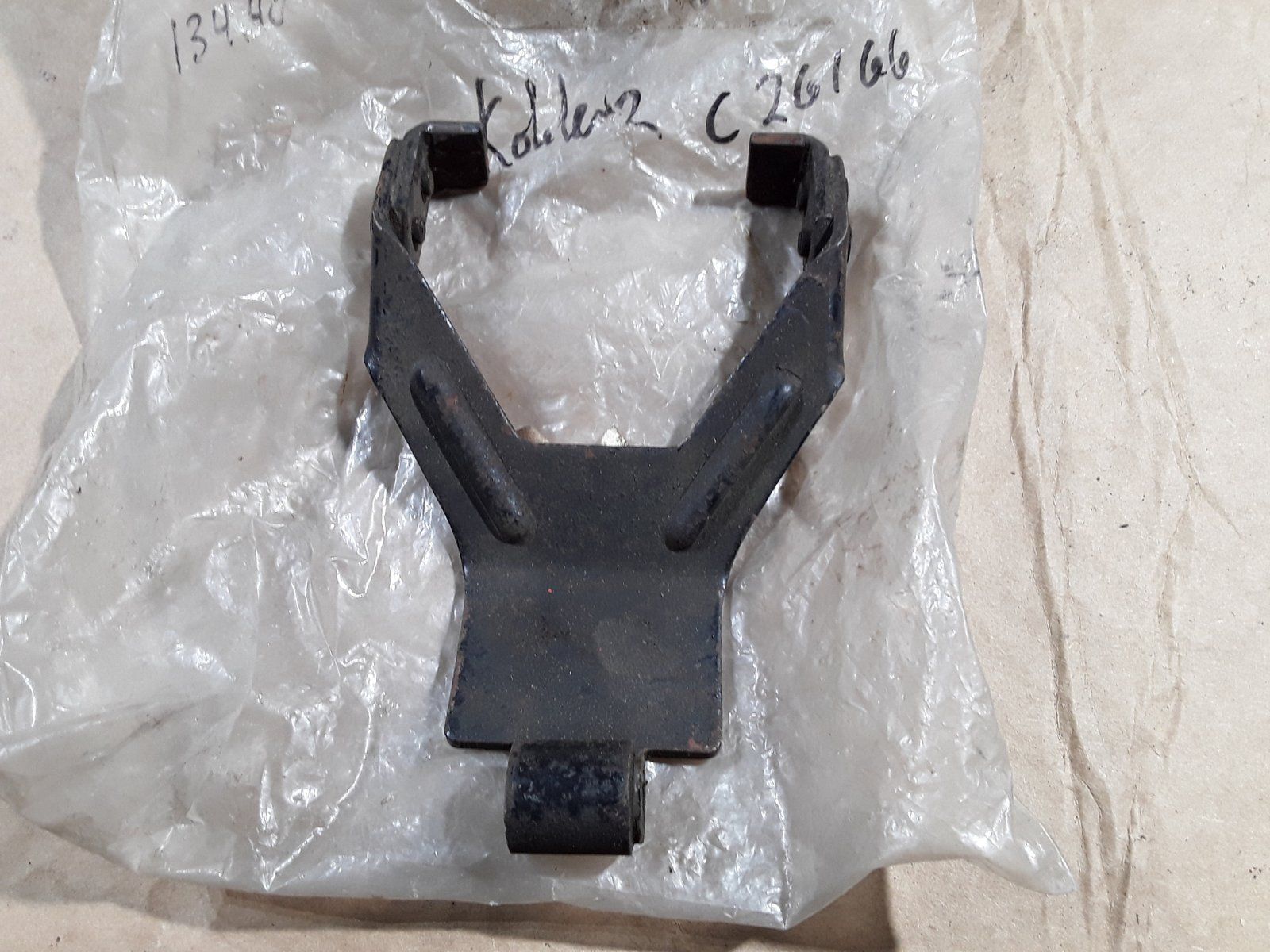 C26166 USED CLUTCH ARM KOHLER C26702 - Ingersoll/Case Tractor Part