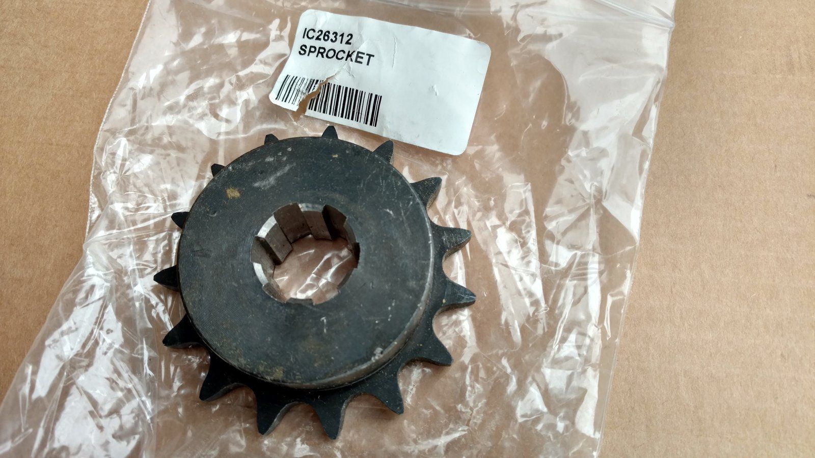 C26312 SPROCKET - 15T #50 SPLINED BORE C26313 - Ingersoll/Case Tractor Part