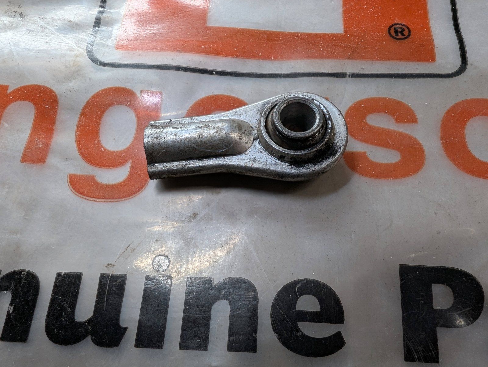 C26332 USED BALL JOINT - RH 3/8-24 THD - Ingersoll/Case Tractor Part