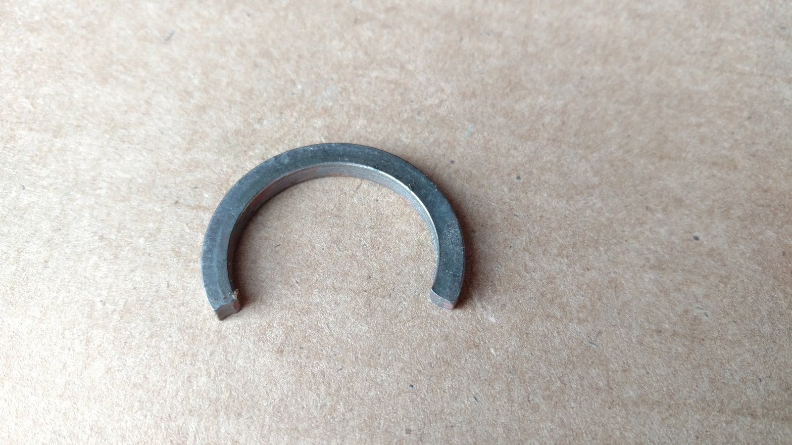 C26342 USED RING - RETAINING "C" 1.044x.14SQ - Ingersoll/Case Tractor Part