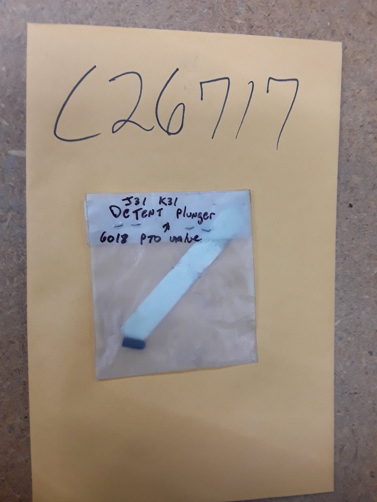 C26717 PLUNGER DETENT - Ingersoll/Case Tractor Part