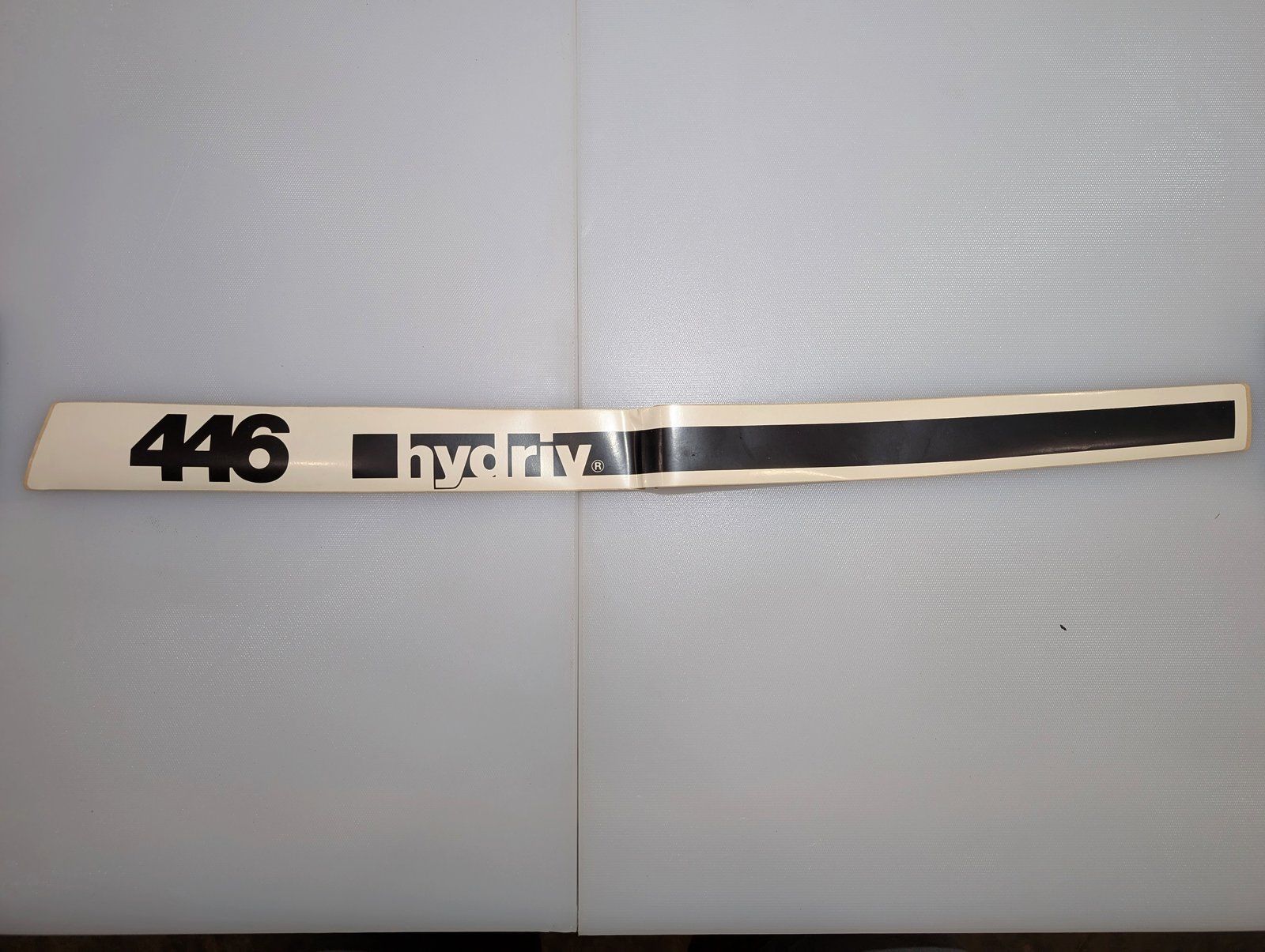 C27182 DECAL - HOOD RH 446 - Ingersoll/Case Tractor Part