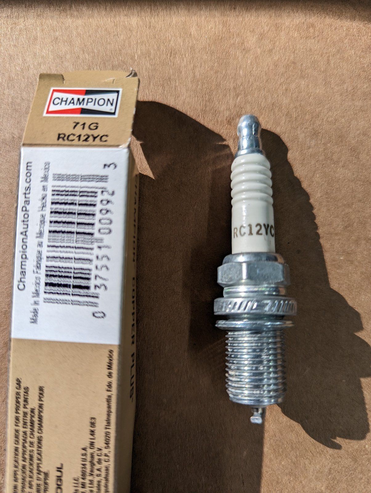 C27334 SPARK PLUG RJ12C - Ingersoll/Case Tractor Part