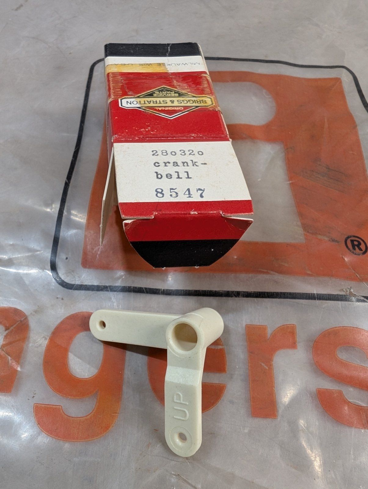 C27393 BELLCRANK BRIGGS 280320 - Ingersoll/Case Tractor Part