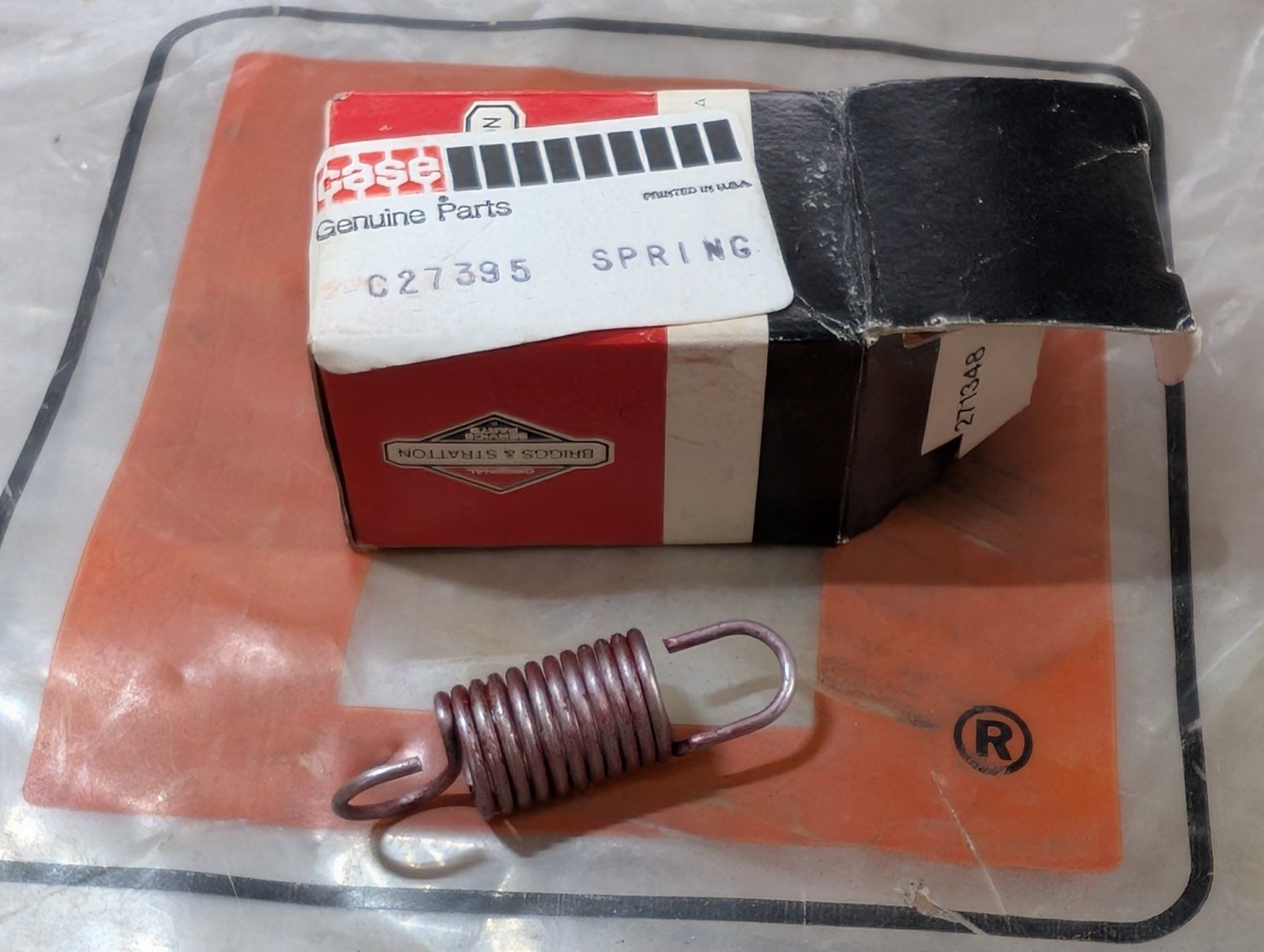 C27395 GOV SPRING BRIGGS 261720 - Ingersoll/Case Tractor Part