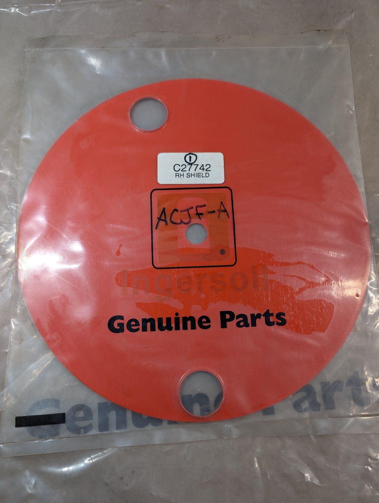 C27742 SHIELD - SWEEPER (RH WHEEL) C49332 - Ingersoll/Case Tractor Part
