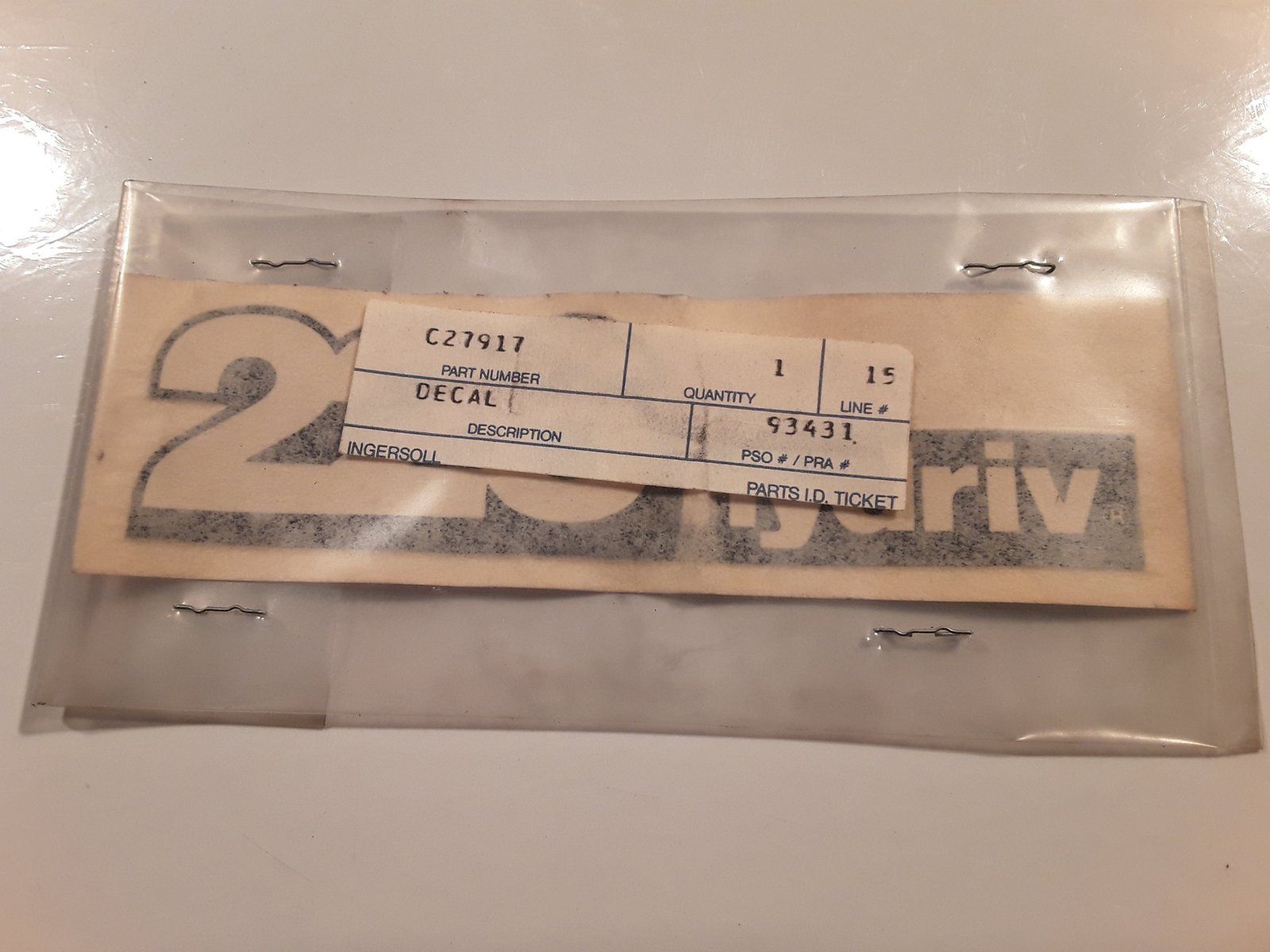 C27917 DECAL HOOD LH 226 - Ingersoll/Case Tractor Part