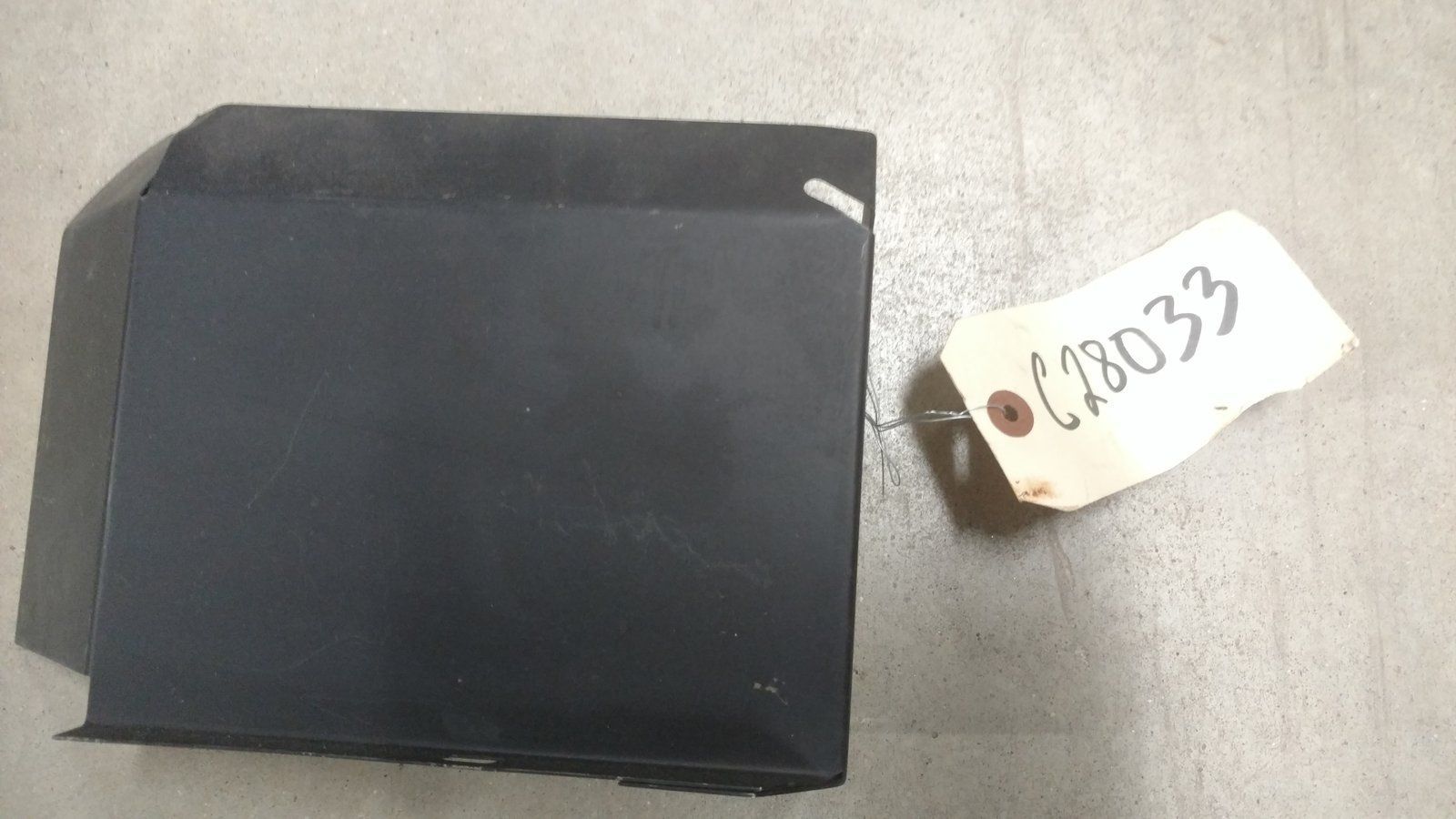 C28033 BAFFLE - L.H. (446) - Ingersoll/Case Tractor Part