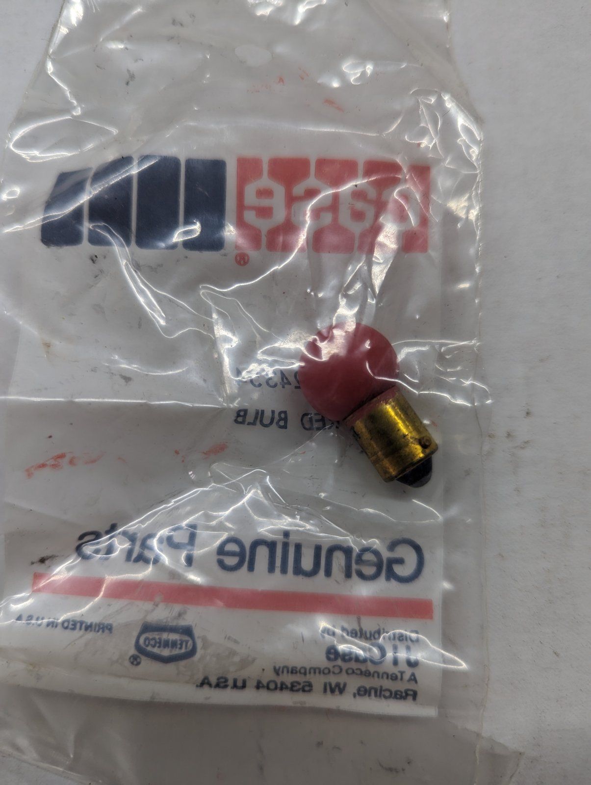 C28216 RED WARNING BULB A24354 - Ingersoll/Case Tractor Part