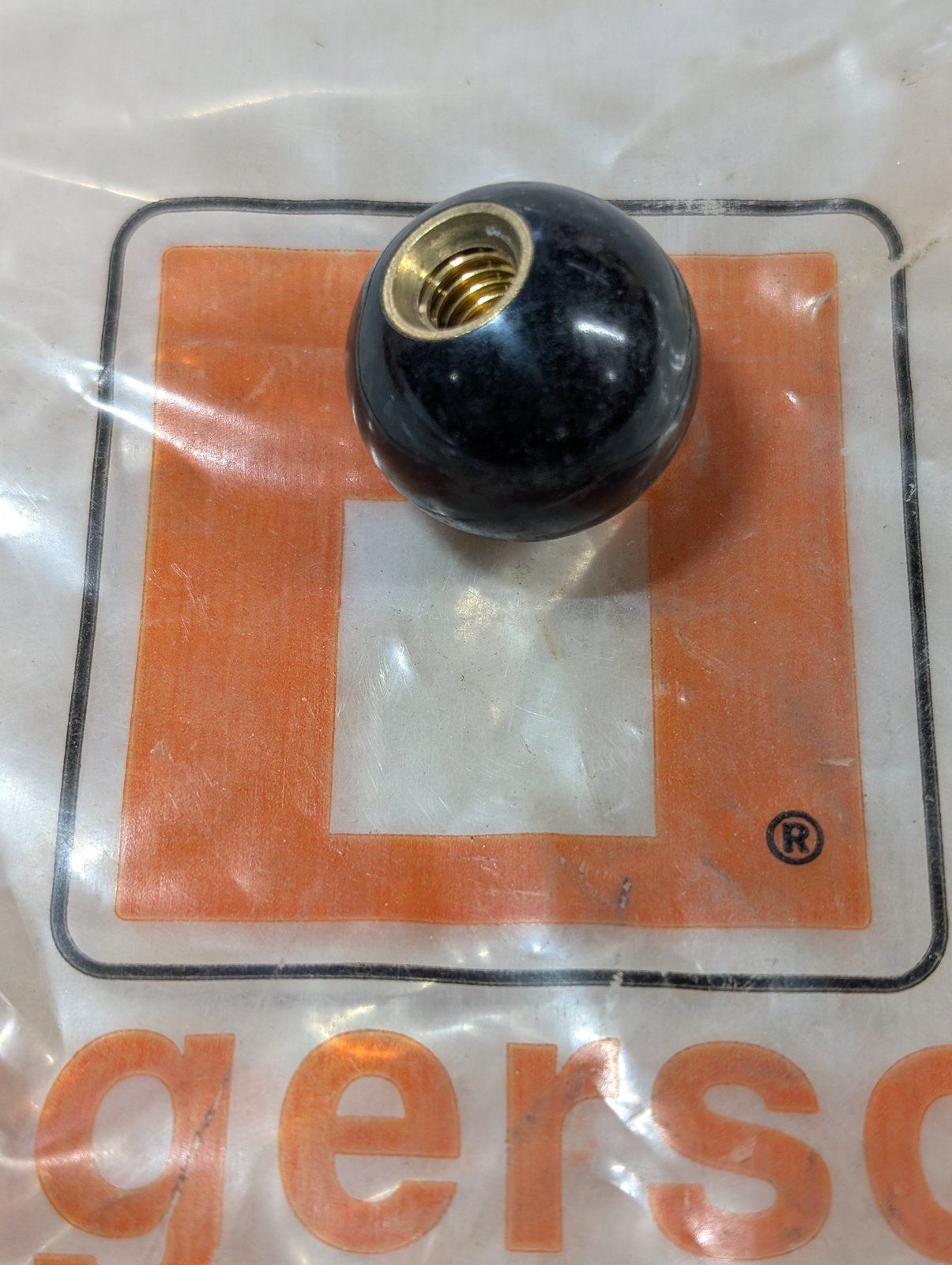 C28251 KNOB HANDLE 1" DIAMETER 5/16-18 A61683 - Ingersoll/Case Tractor Part