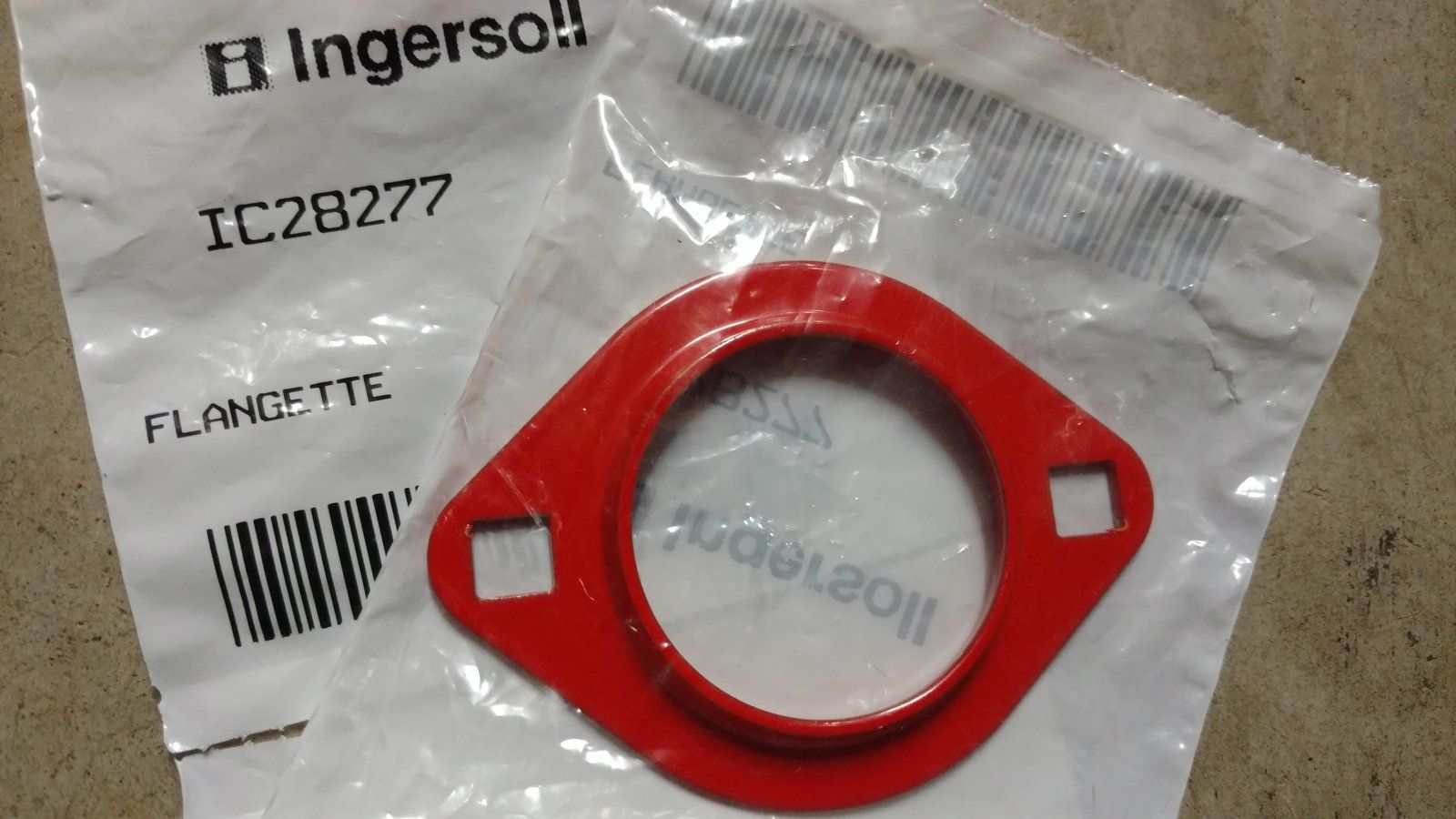 C28277 FLANGETTE - BEARING SB38 SB38G SB48 - Ingersoll/Case Tractor Part