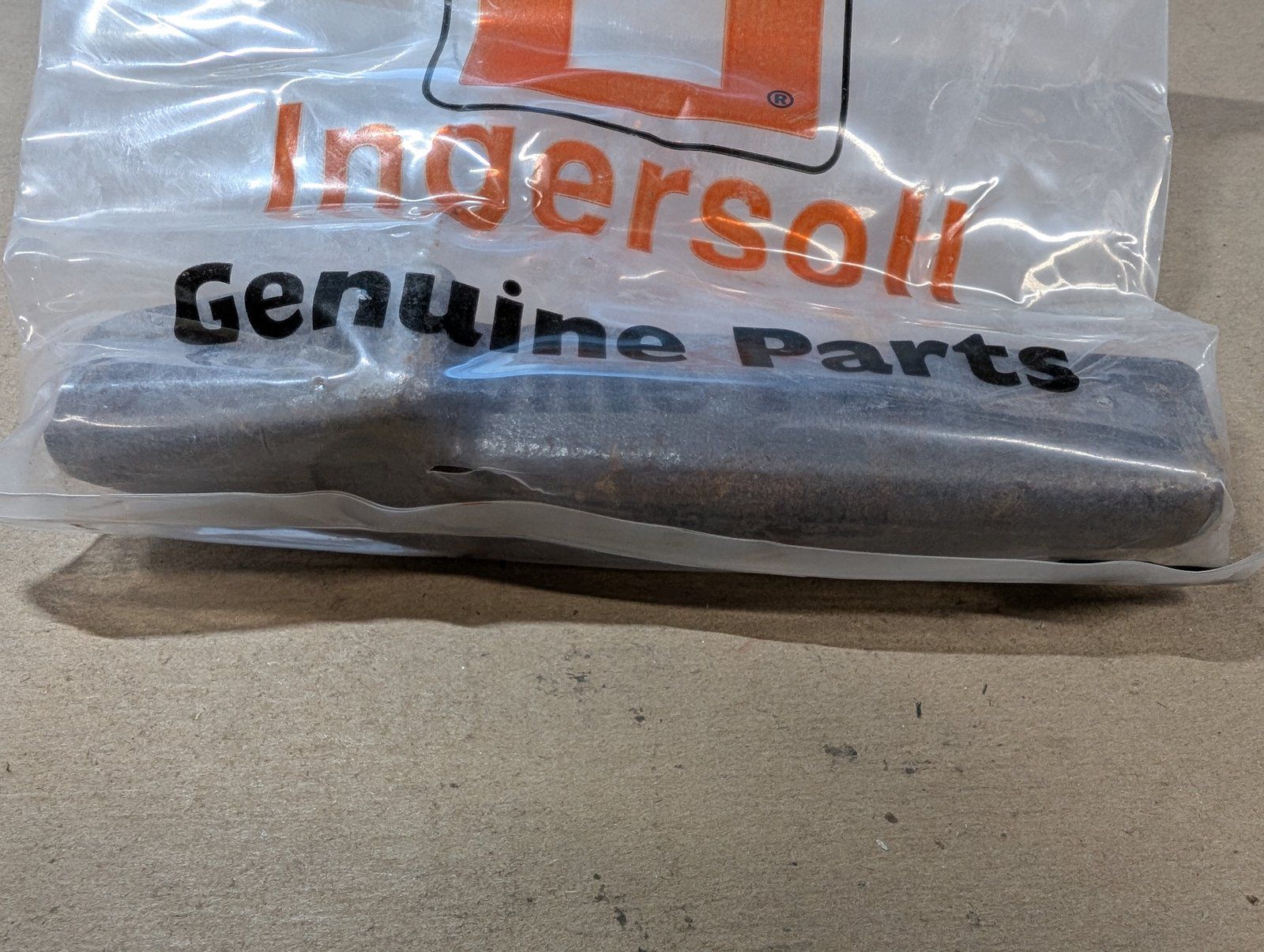 C28297 TOOTH BACKHOE H36657 - Ingersoll/Case Tractor Part