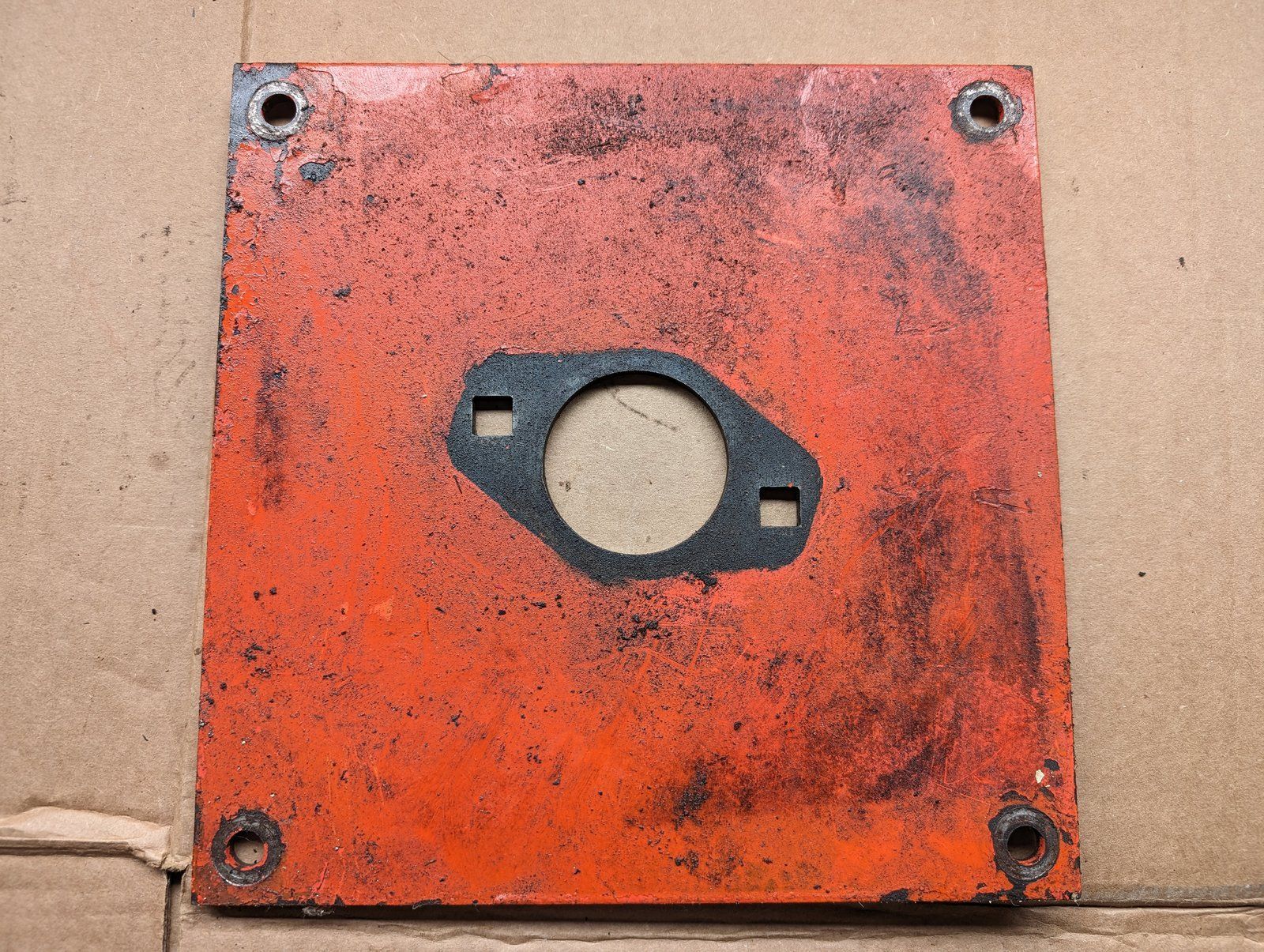 C28396 USED PLATE VAC MOTOR - Ingersoll/Case Tractor Part