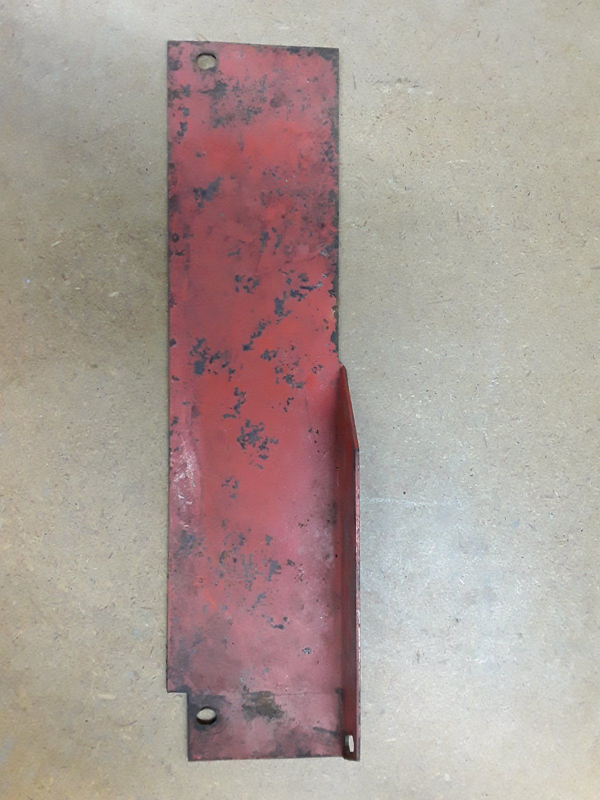 C28411 USED BAFFLE - MOWER (B98) - Ingersoll/Case Tractor Part