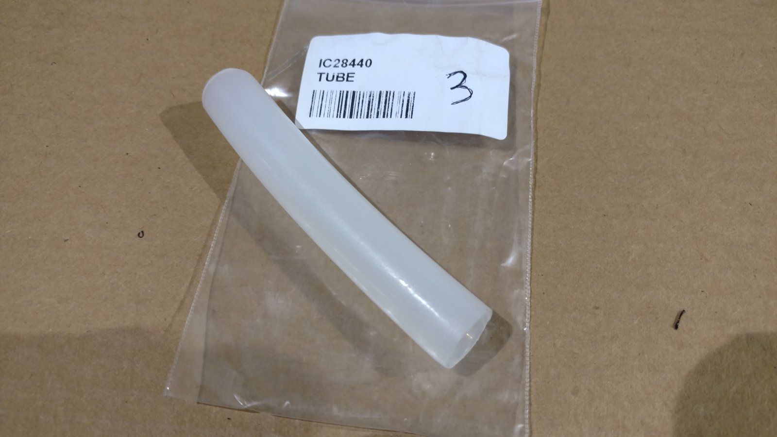 C28440 TUBE-PROTECTION HYDRABAGGER - Ingersoll/Case Tractor Part