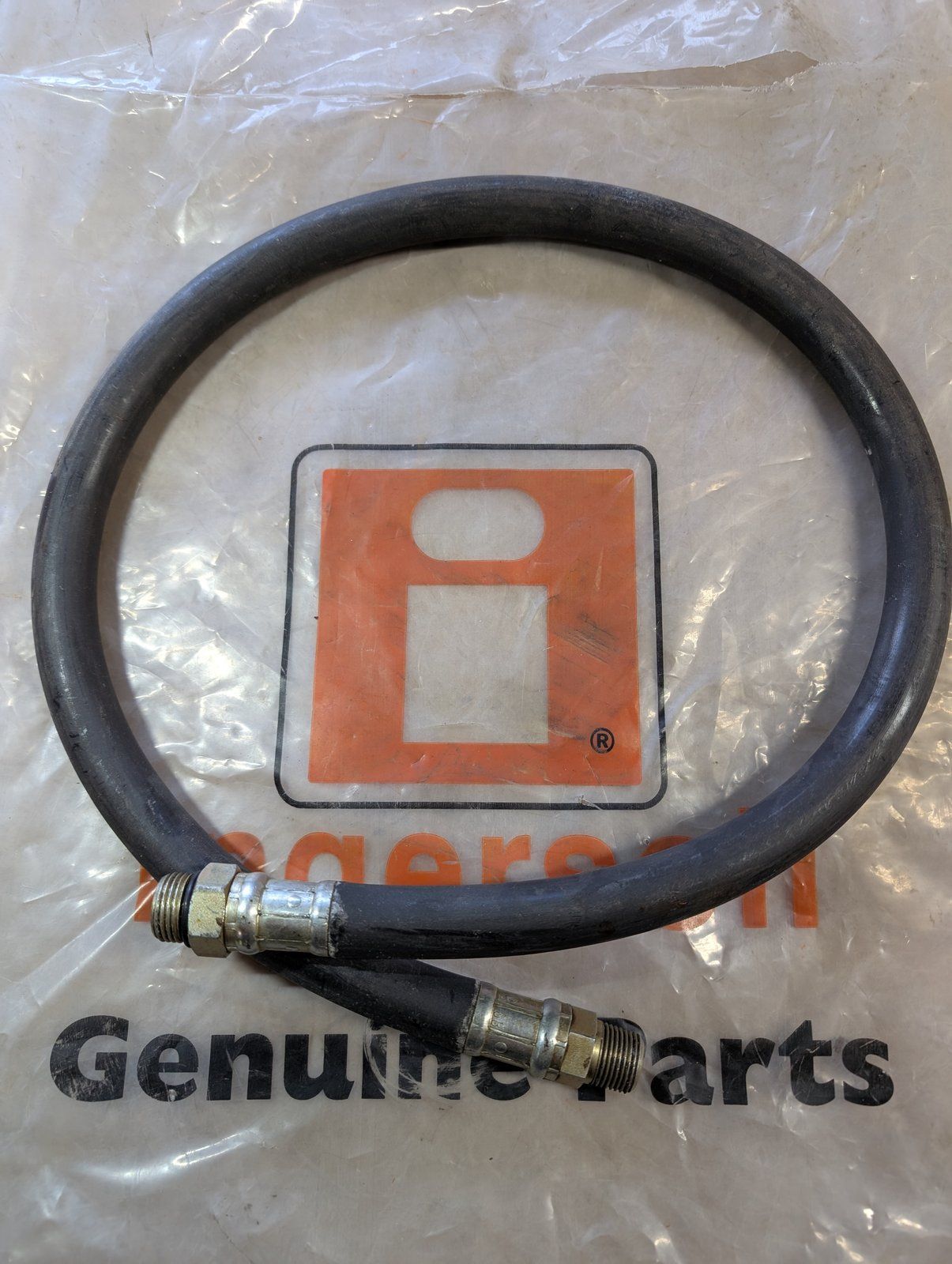 C28532 HOSE HYD H51466 - Ingersoll/Case Tractor Part