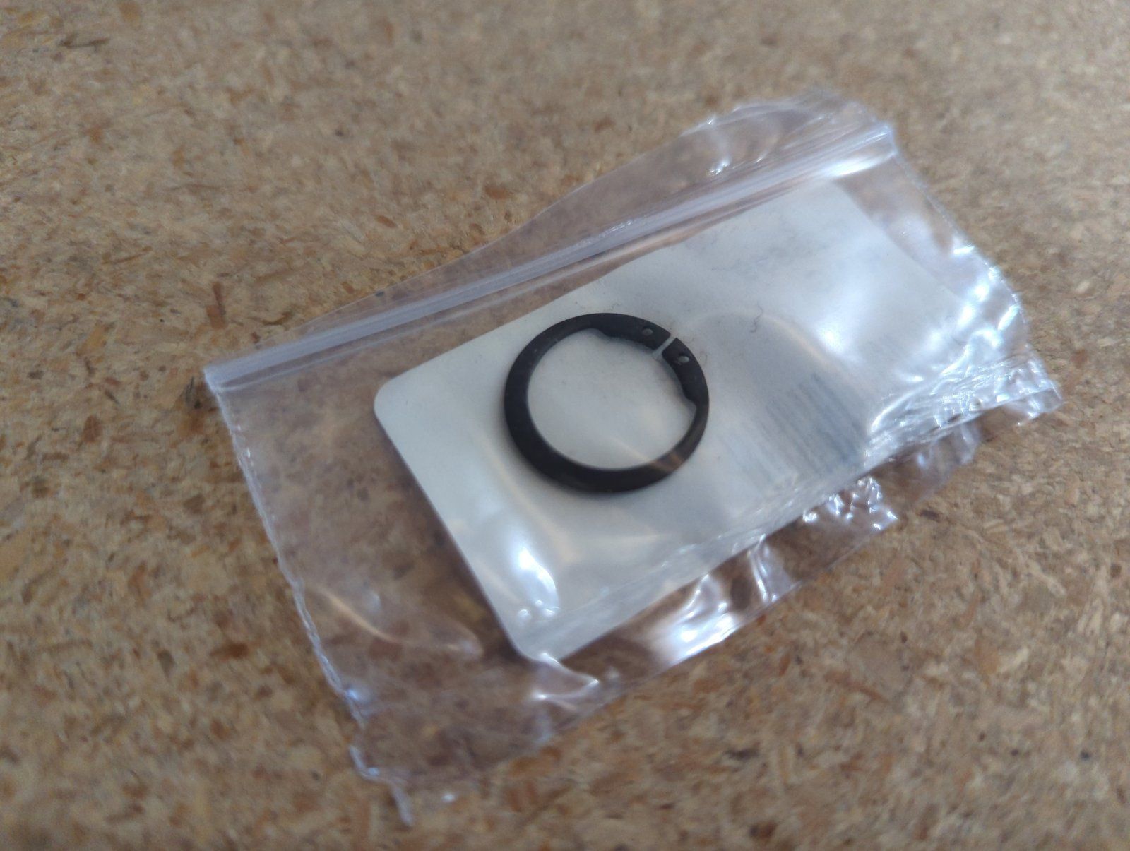 C28699 RING - INVERTED RETAIN'G WALDES #5108-62 A60273 - Ingersoll/Case Tractor Part
