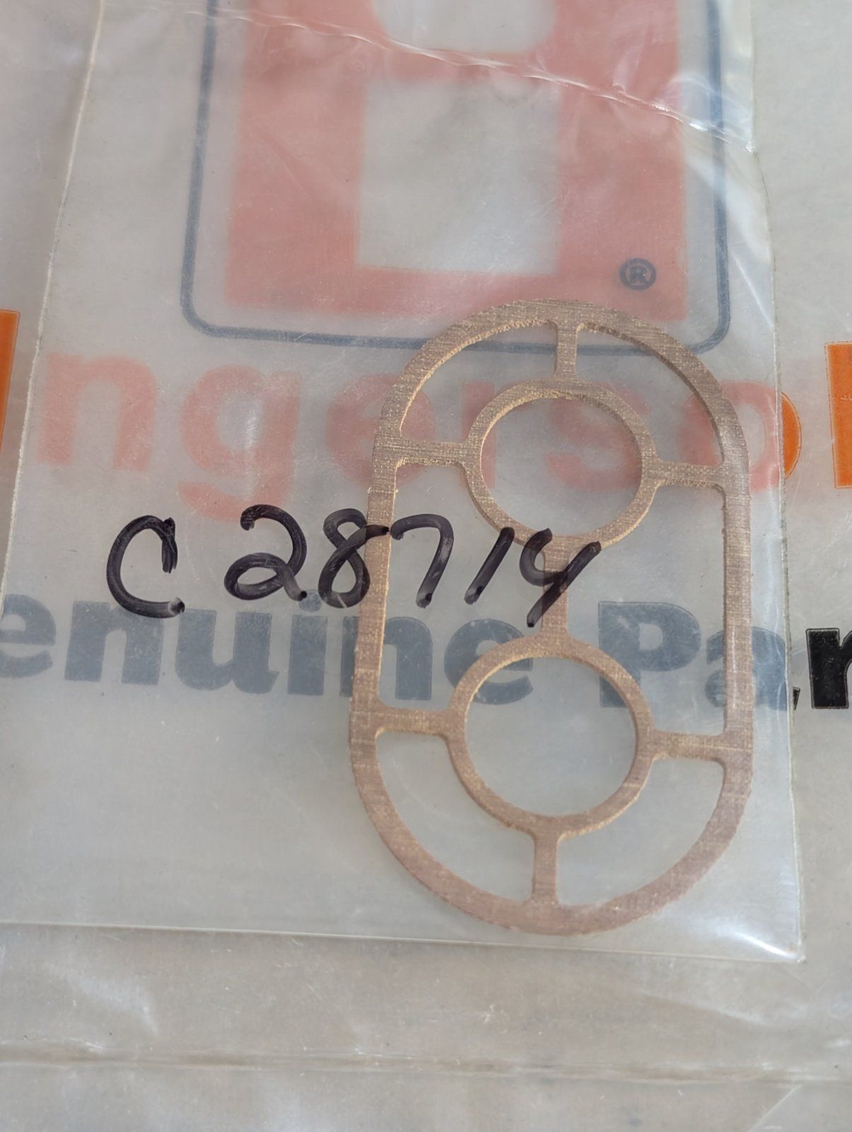 C28714 GASKET PUMP H218362 - Ingersoll/Case Tractor Part