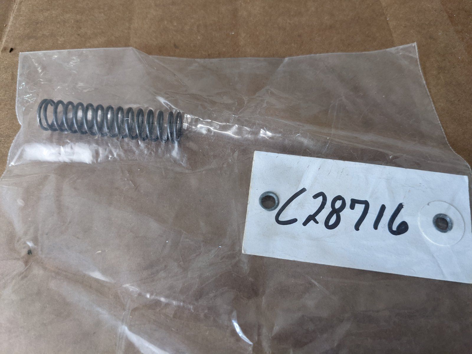 C28716 SPRING RELIEF T40189 - Ingersoll/Case Tractor Part